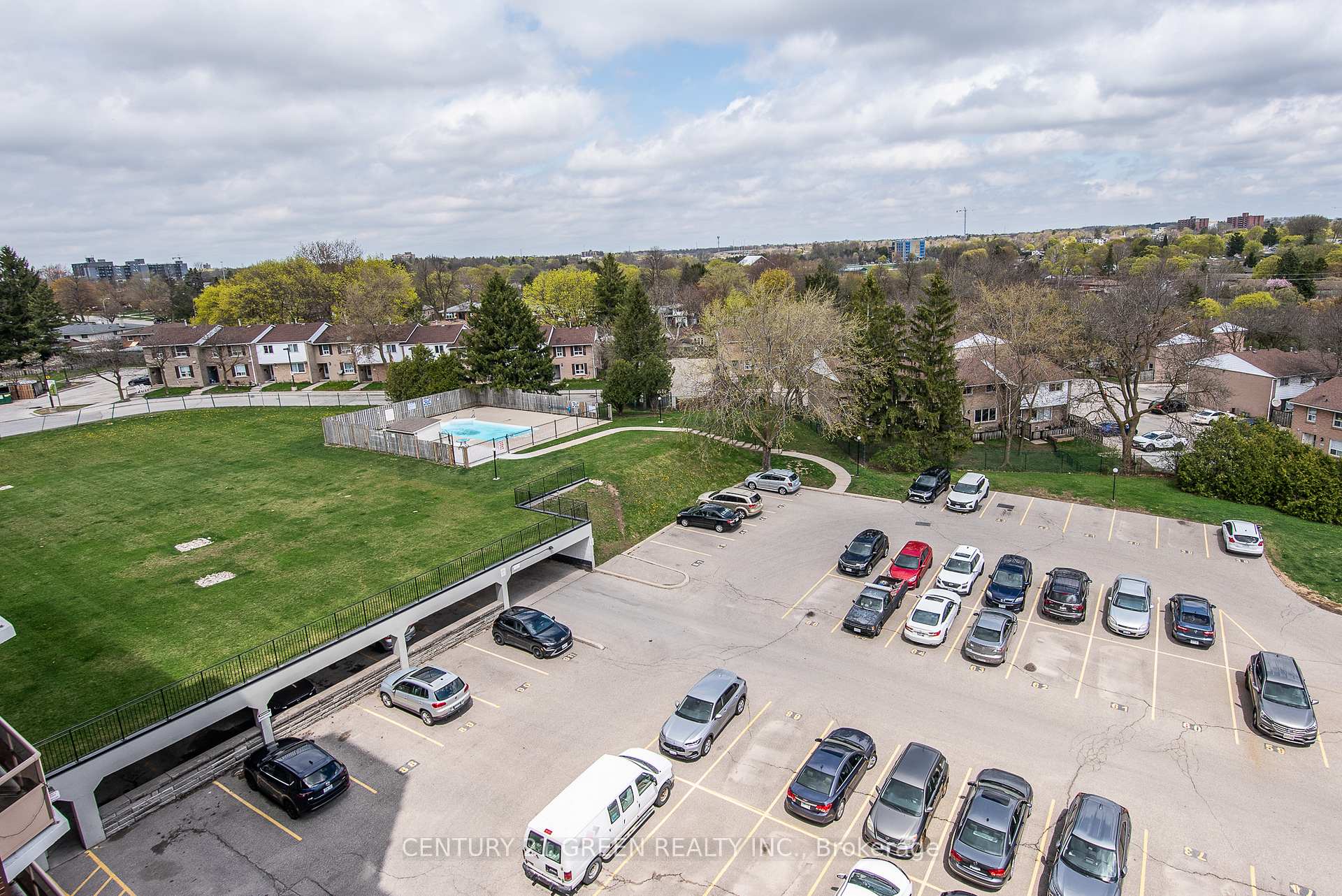 Photo 13 of Unit 702, 1100 Courtland Avenue E, Kitchener — HOMEH