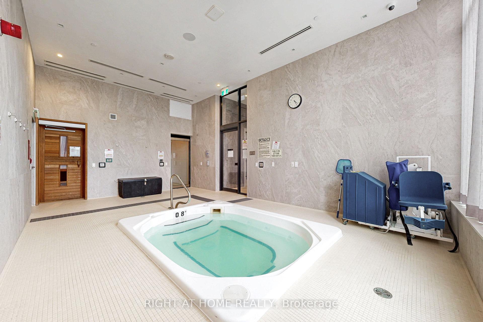 Photo 19 of Unit 907, 7895 Jane Street, Vaughan, Concord — HOMEH