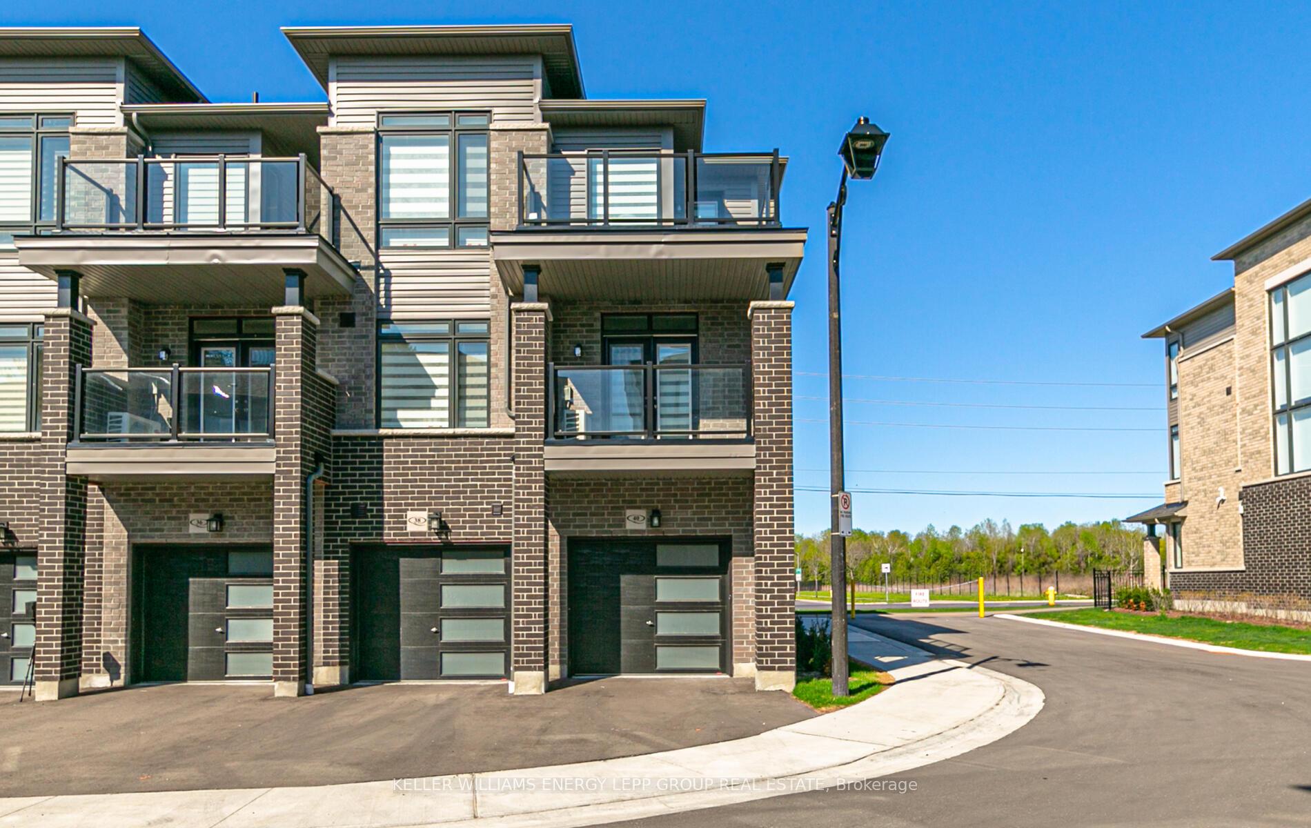 Photo 1 of 40 Emmas Way, Whitby, Taunton North — HOMEH