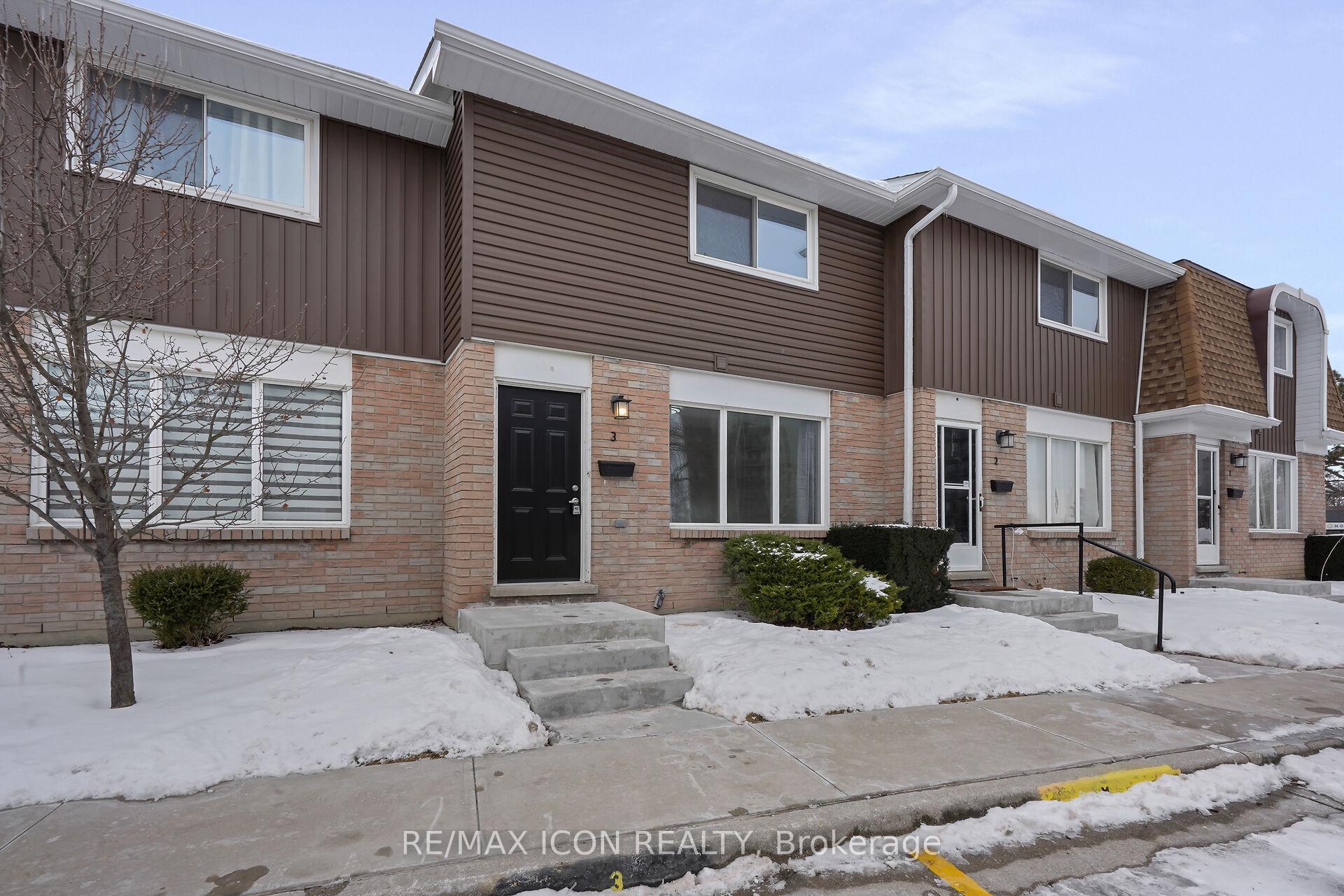 Photo 4 of Unit 3, 82 Finch Drive, Sarnia — HOMEH