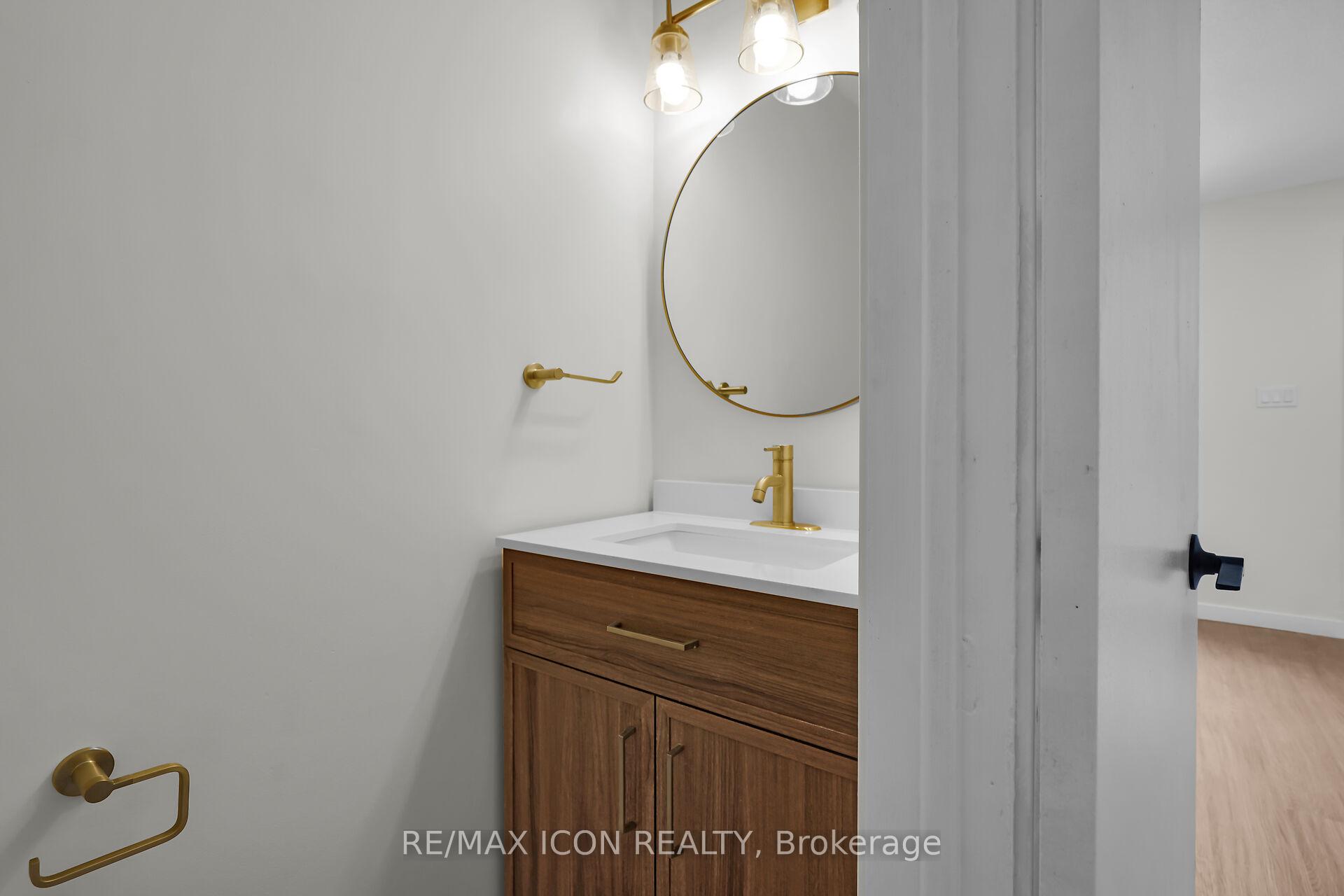 Photo 2 of Unit 3, 82 Finch Drive, Sarnia — HOMEH