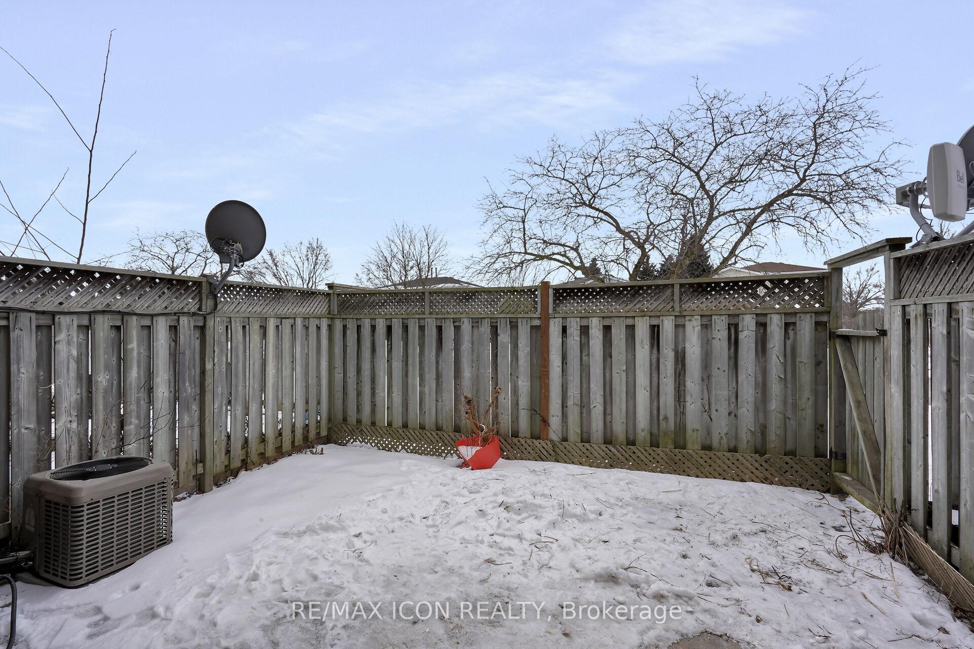 Photo 13 of Unit 3, 82 Finch Drive, Sarnia — HOMEH