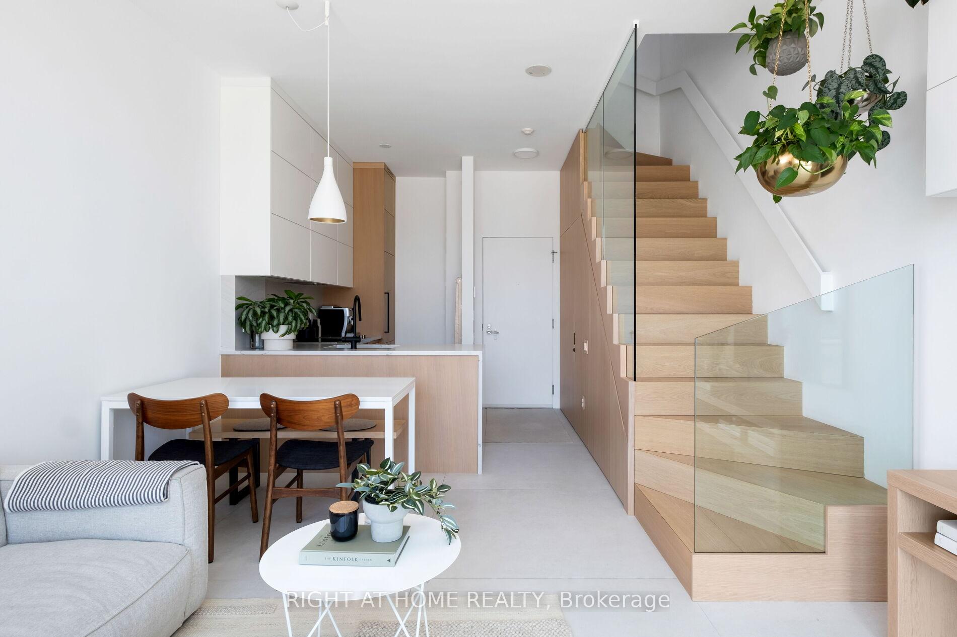 Photo 5 of Unit TH3, 1048 Broadview Avenue, Toronto, Broadview North — HOMEH