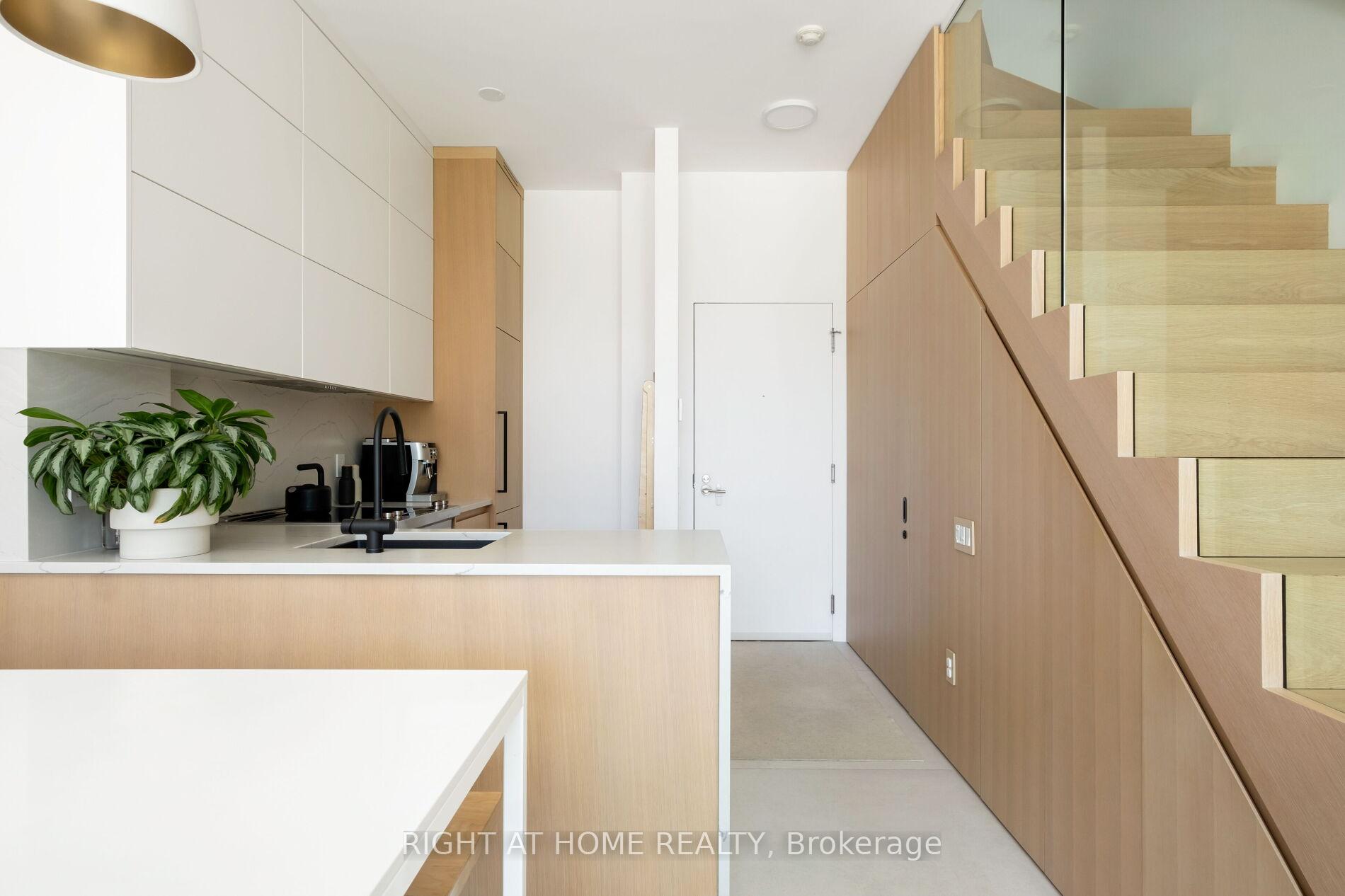 Photo 15 of Unit TH3, 1048 Broadview Avenue, Toronto, Broadview North — HOMEH