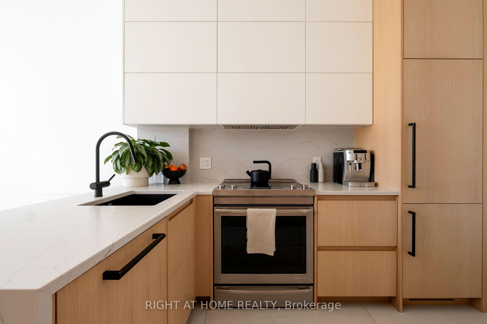 Photo 30 of Unit TH3, 1048 Broadview Avenue, Toronto, Broadview North — HOMEH