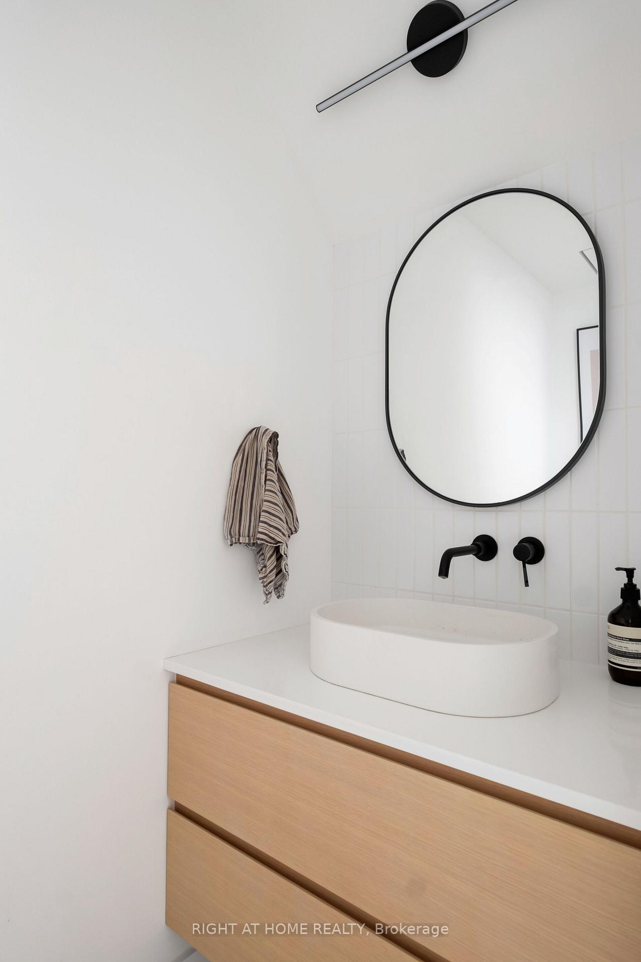 Photo 8 of Unit TH3, 1048 Broadview Avenue, Toronto, Broadview North — HOMEH