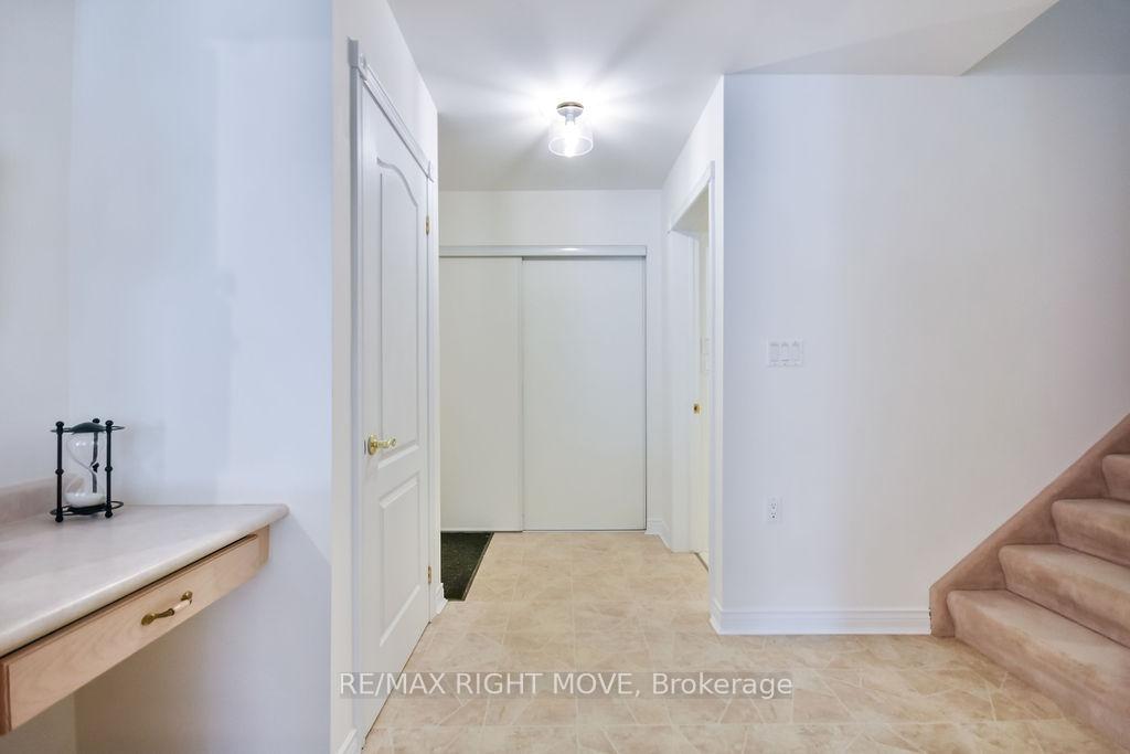 Photo 15 of Unit 304, 30 Museum Drive, Orillia — HOMEH