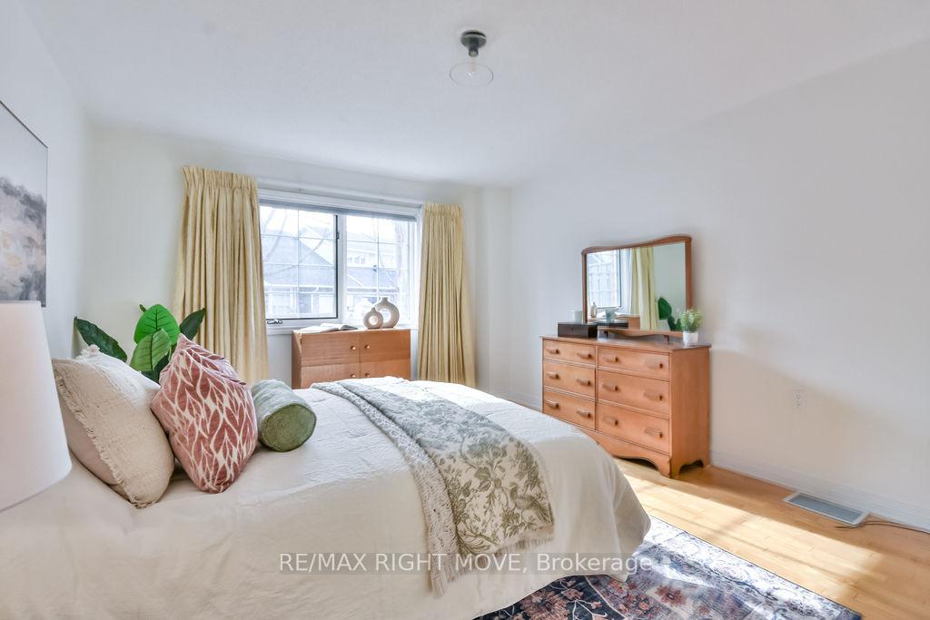 Photo 34 of Unit 304, 30 Museum Drive, Orillia — HOMEH