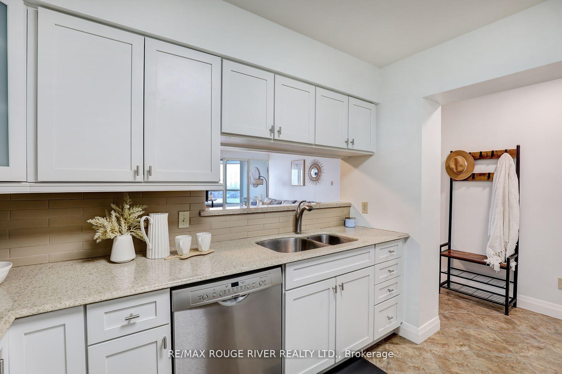 Photo 4 of Unit 1032, 1880 Valley Farm Road, Pickering, Town Centre — HOMEH
