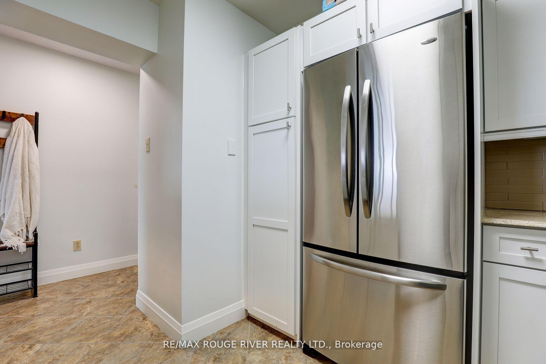 Photo 9 of Unit 1032, 1880 Valley Farm Road, Pickering, Town Centre — HOMEH