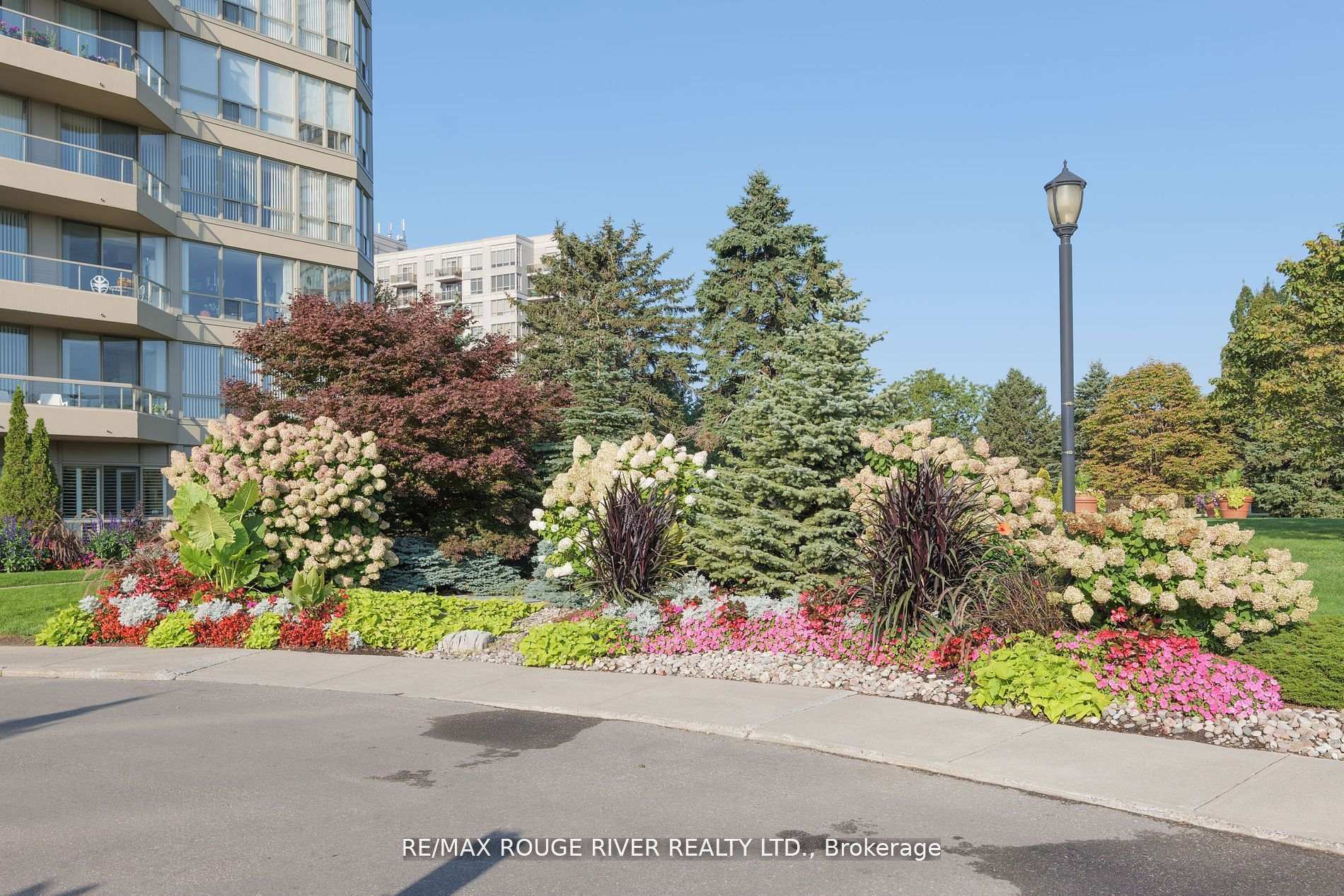 Photo 38 of Unit 1032, 1880 Valley Farm Road, Pickering, Town Centre — HOMEH