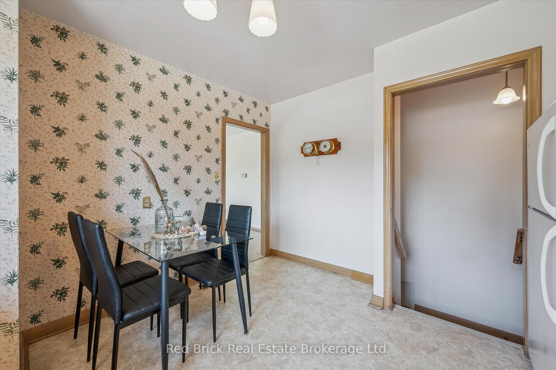 Photo 12 of 260 Speedvale Avenue E, Guelph, Riverside Park — HOMEH