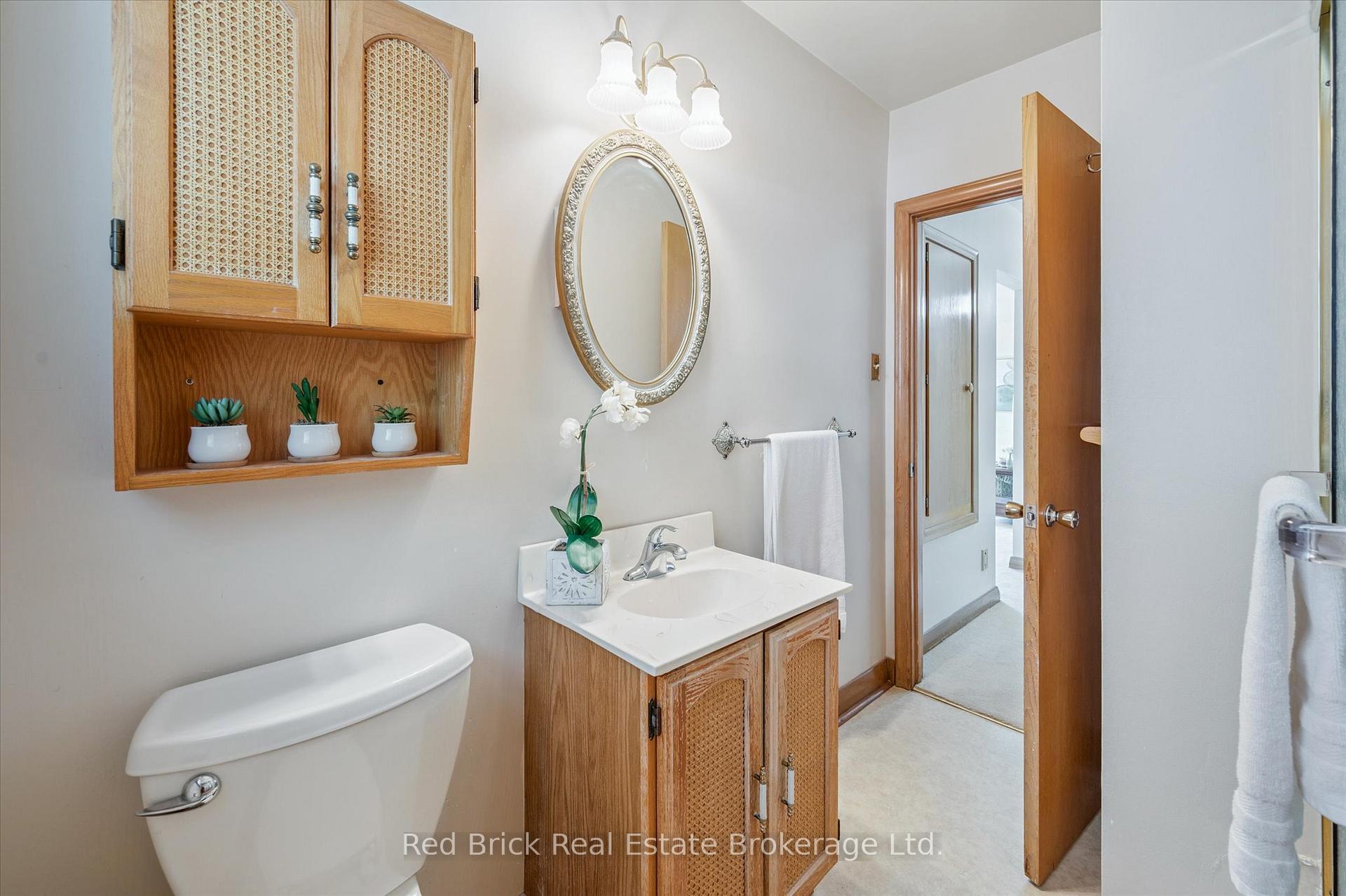Photo 19 of 260 Speedvale Avenue E, Guelph, Riverside Park — HOMEH
