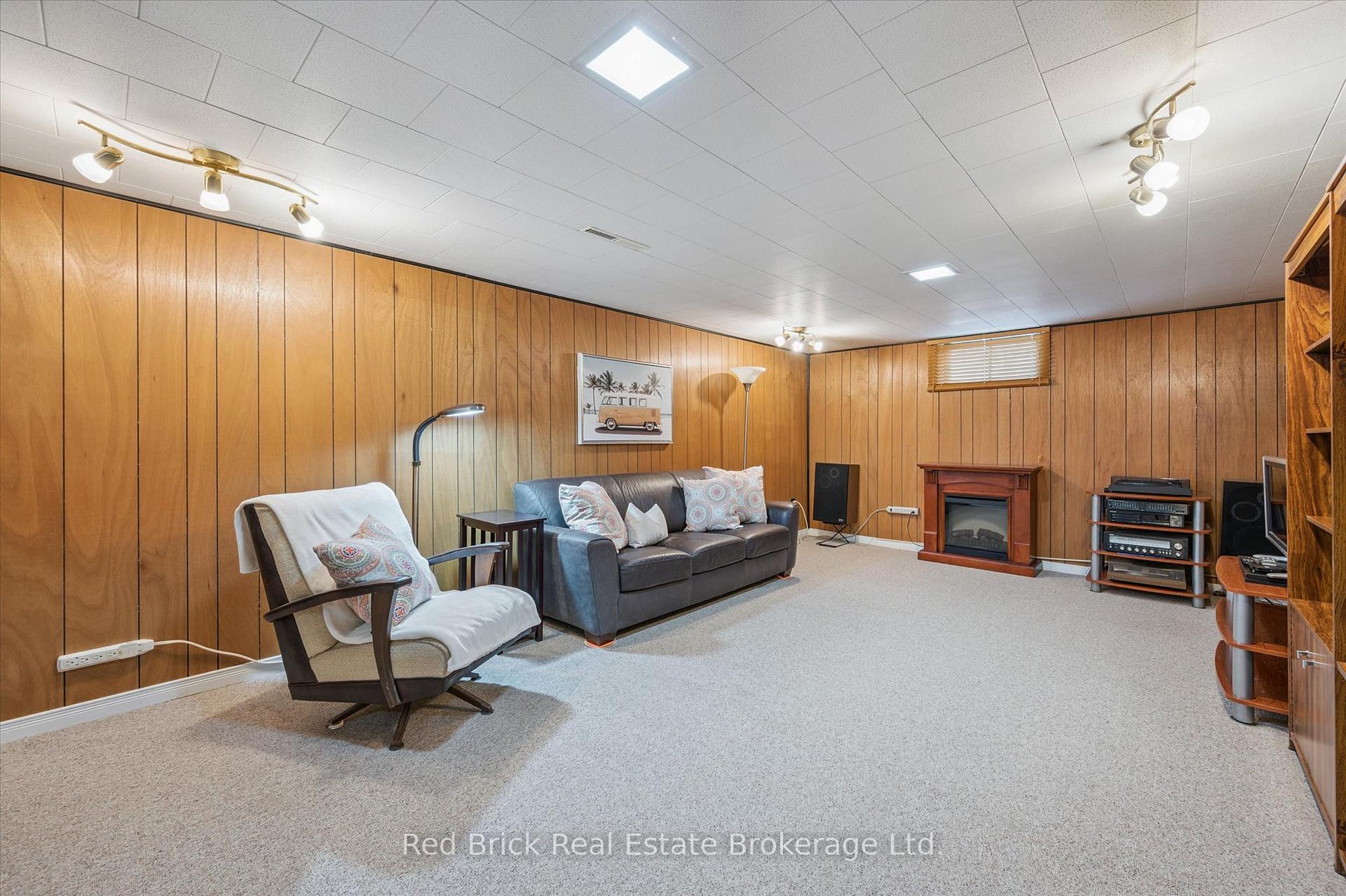 Photo 20 of 260 Speedvale Avenue E, Guelph, Riverside Park — HOMEH