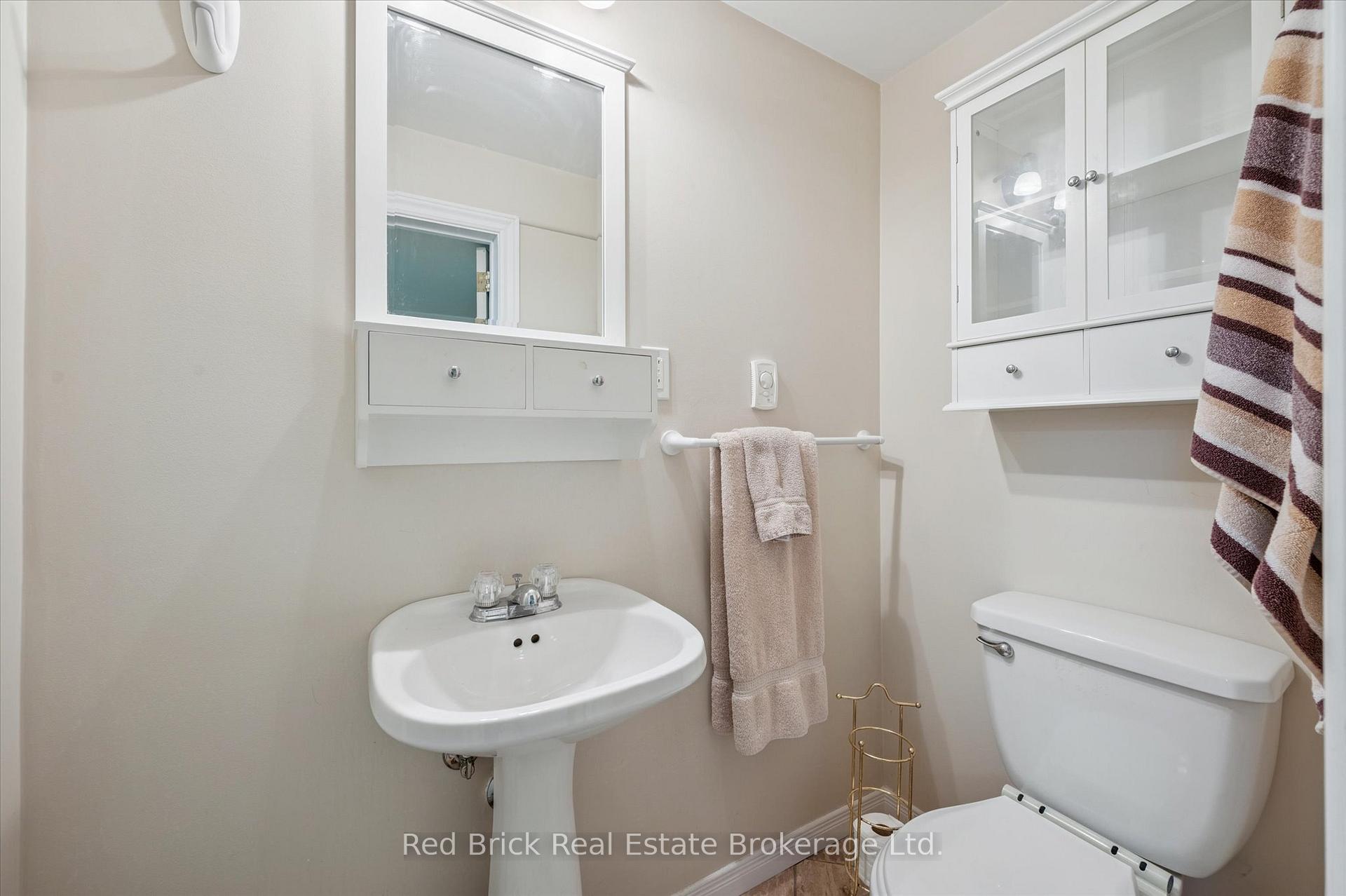 Photo 25 of 260 Speedvale Avenue E, Guelph, Riverside Park — HOMEH