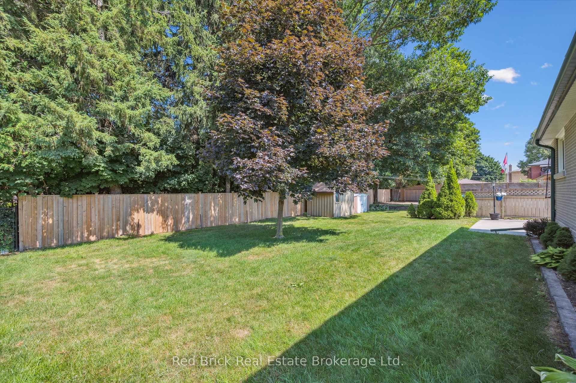 Photo 30 of 260 Speedvale Avenue E, Guelph, Riverside Park — HOMEH