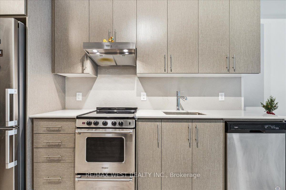 Photo 3 of Unit 1213, 212 King William Street, Hamilton, Beasley — HOMEH