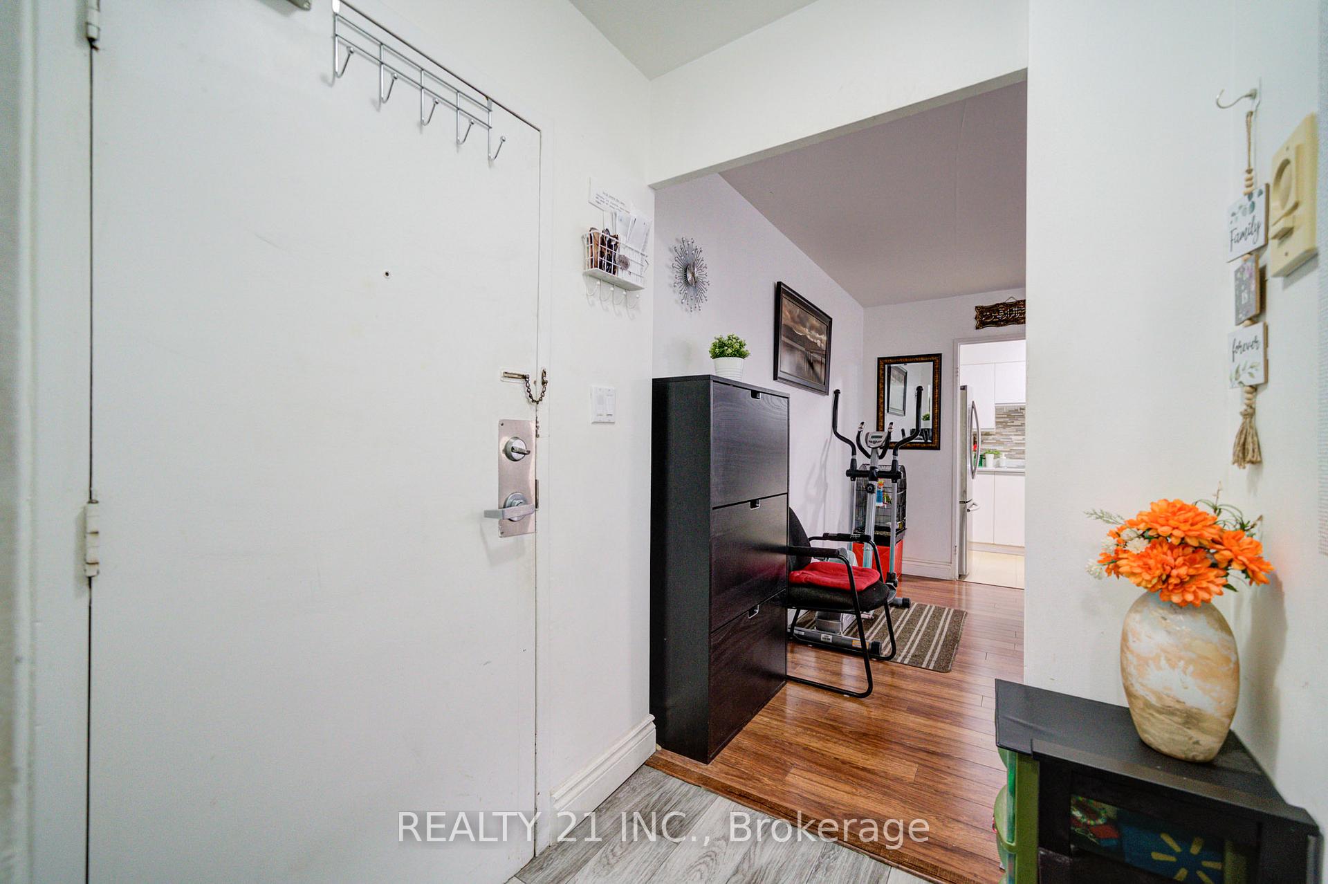Photo 6 of Unit 1911, 5 Massey Square, Toronto, Crescent Town — HOMEH