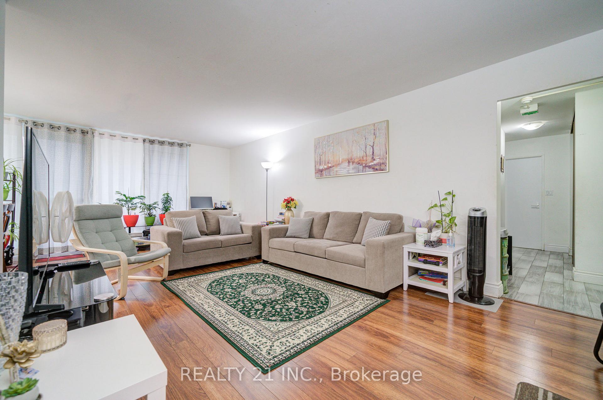 Photo 5 of Unit 1911, 5 Massey Square, Toronto, Crescent Town — HOMEH