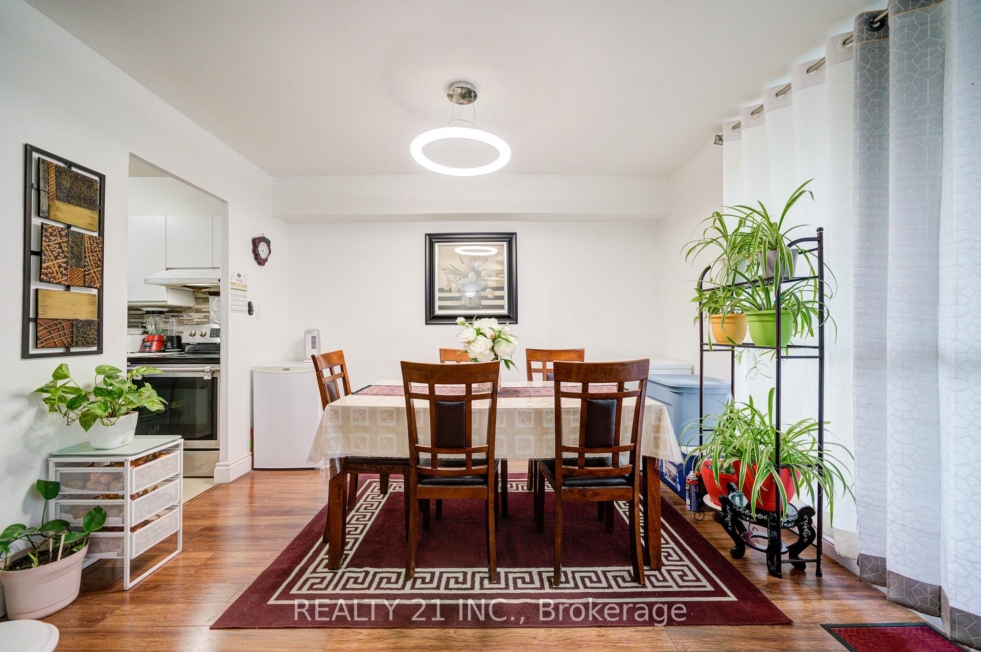 Photo 11 of Unit 1911, 5 Massey Square, Toronto, Crescent Town — HOMEH