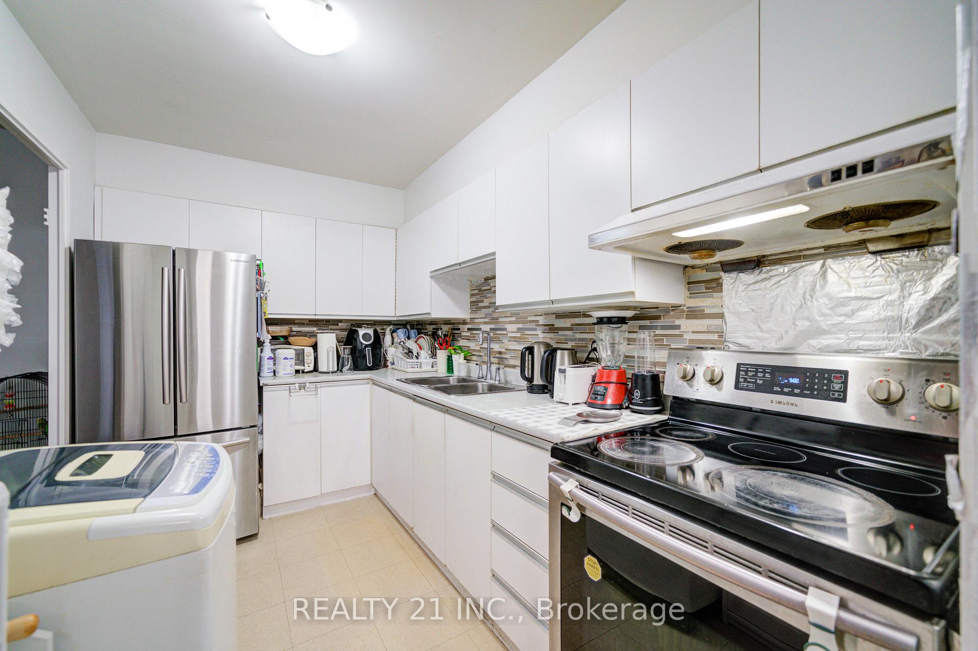 Photo 12 of Unit 1911, 5 Massey Square, Toronto, Crescent Town — HOMEH