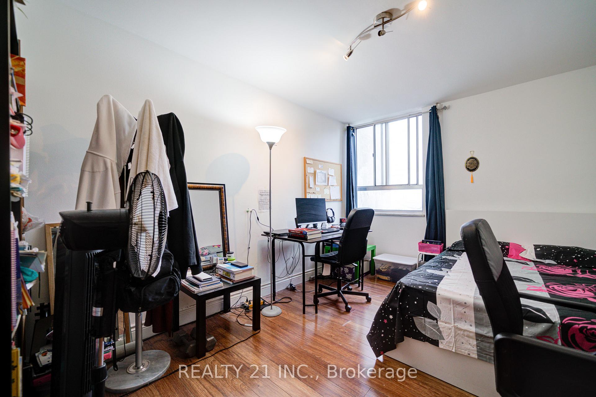 Photo 17 of Unit 1911, 5 Massey Square, Toronto, Crescent Town — HOMEH