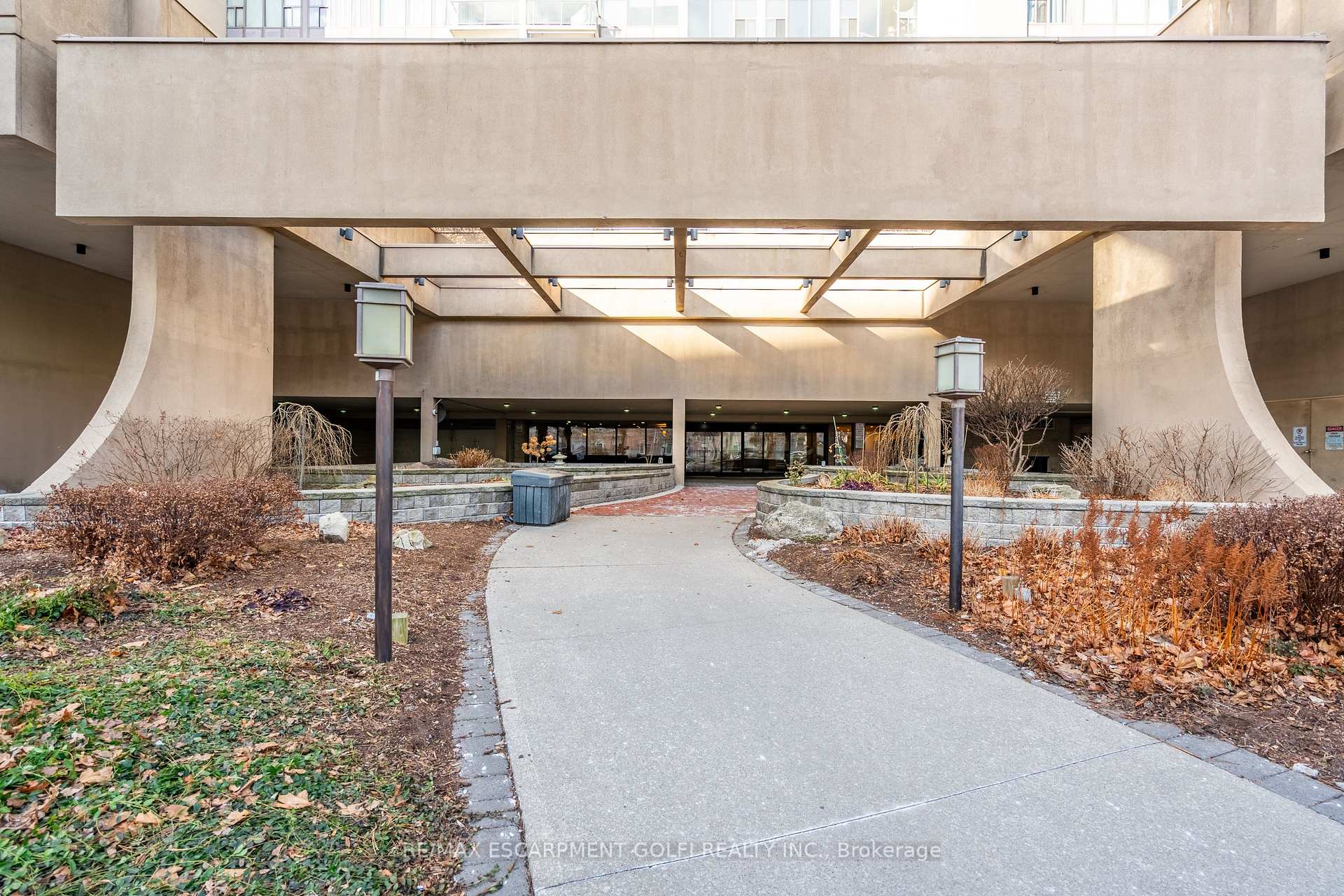 Photo 7 of Unit 1804, 75 Queen Street, Hamilton, Strathcona — HOMEH