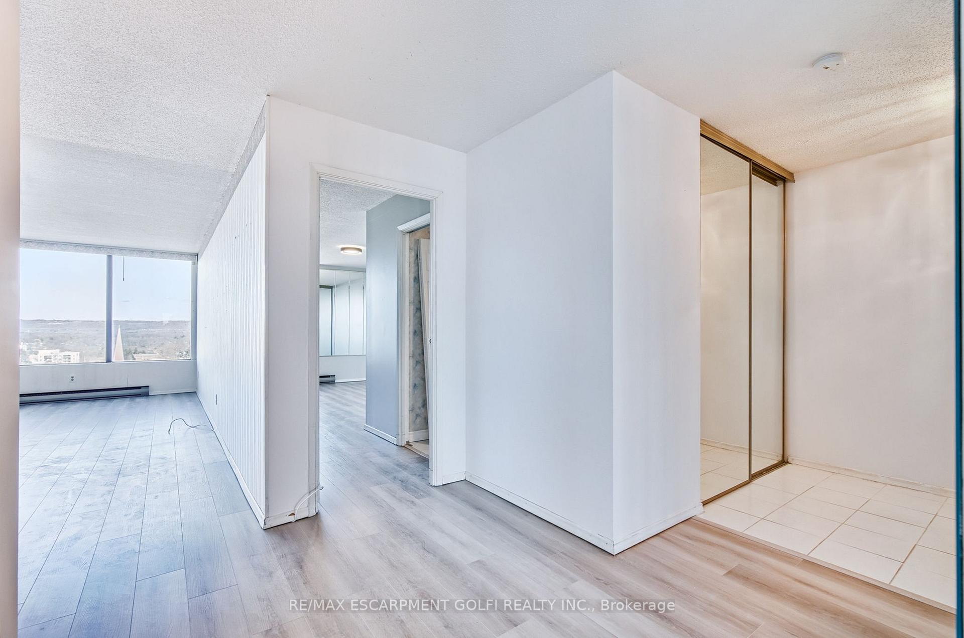 Photo 10 of Unit 1804, 75 Queen Street, Hamilton, Strathcona — HOMEH