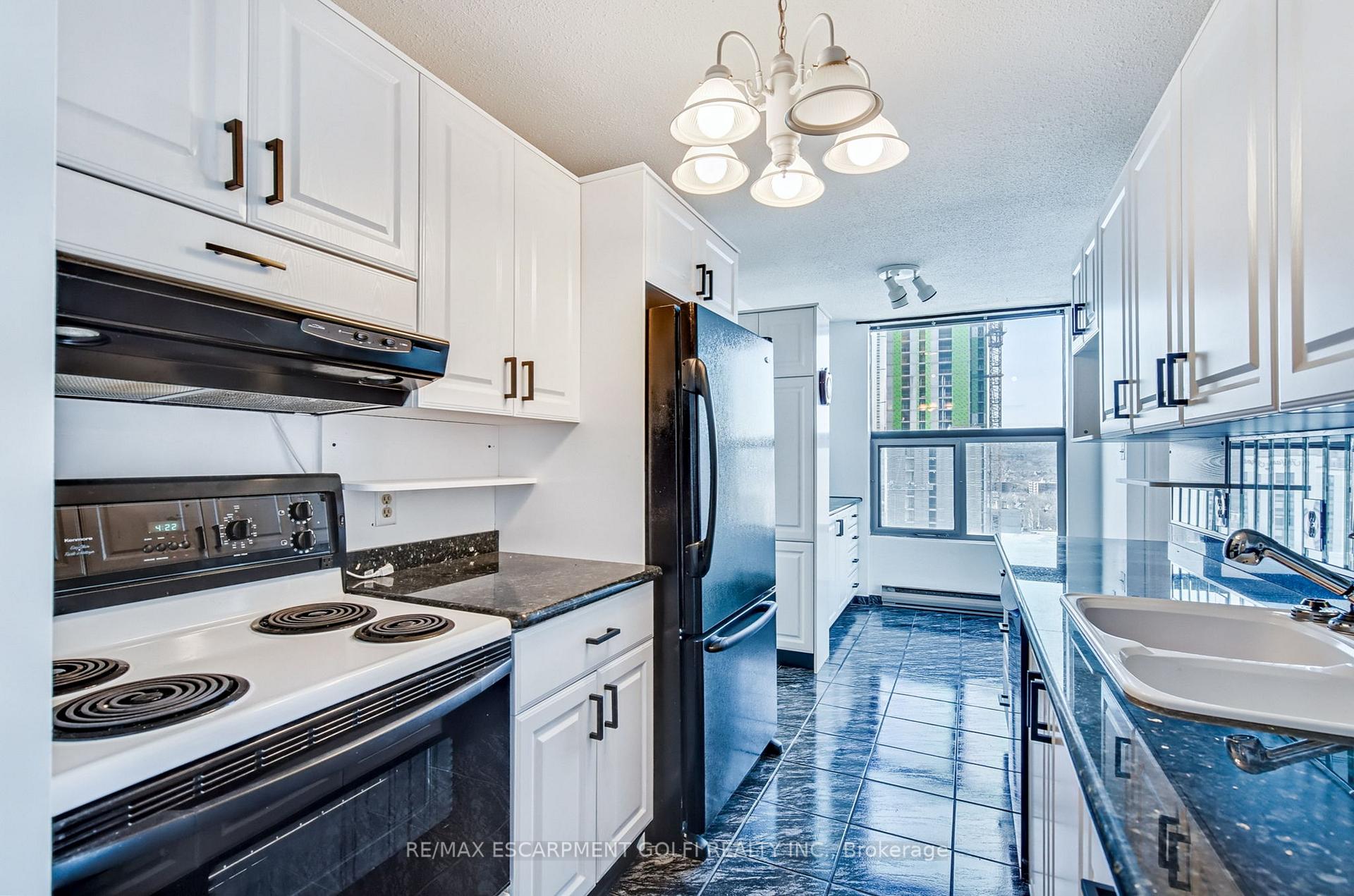 Photo 17 of Unit 1804, 75 Queen Street, Hamilton, Strathcona — HOMEH