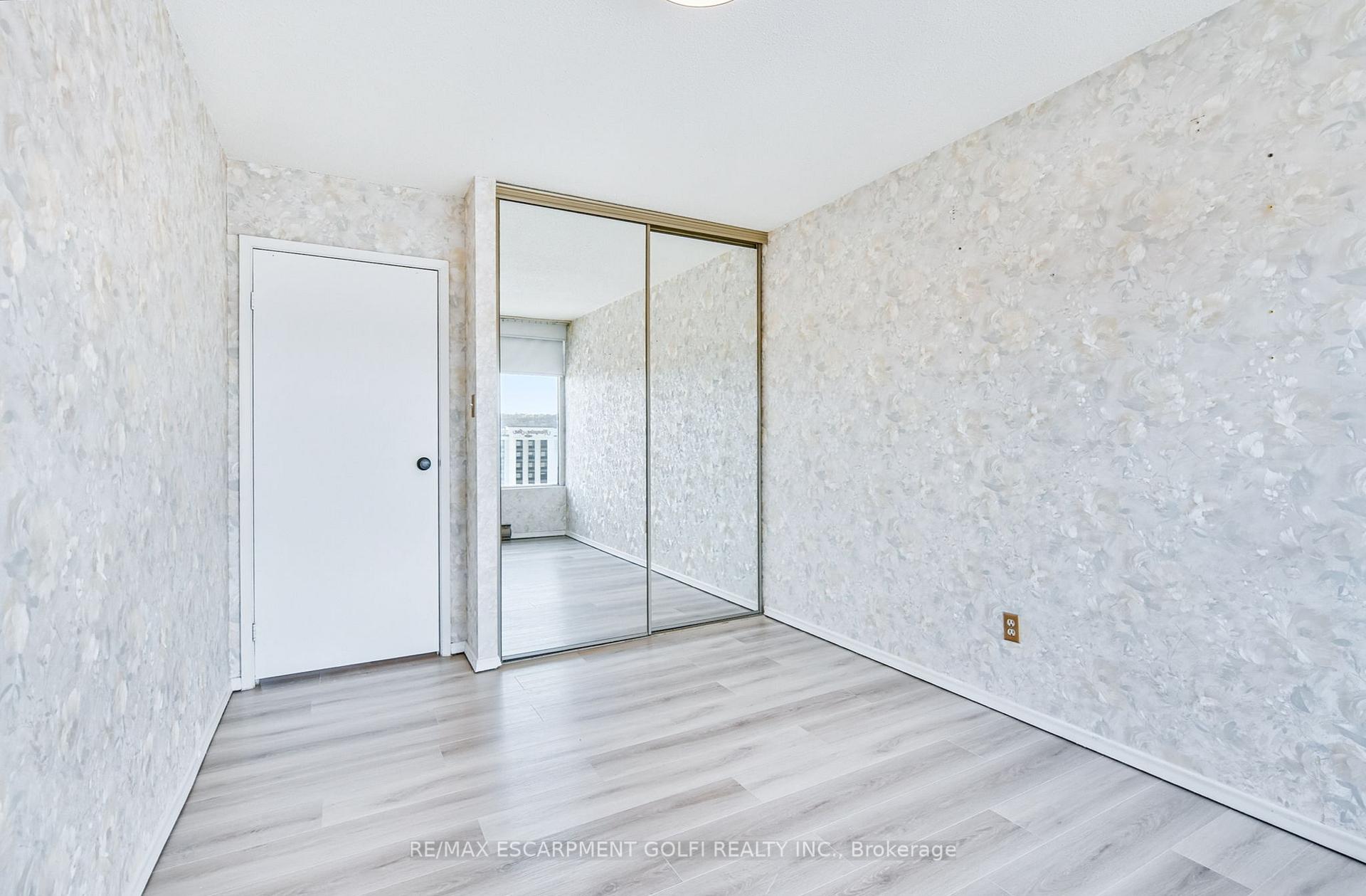 Photo 18 of Unit 1804, 75 Queen Street, Hamilton, Strathcona — HOMEH