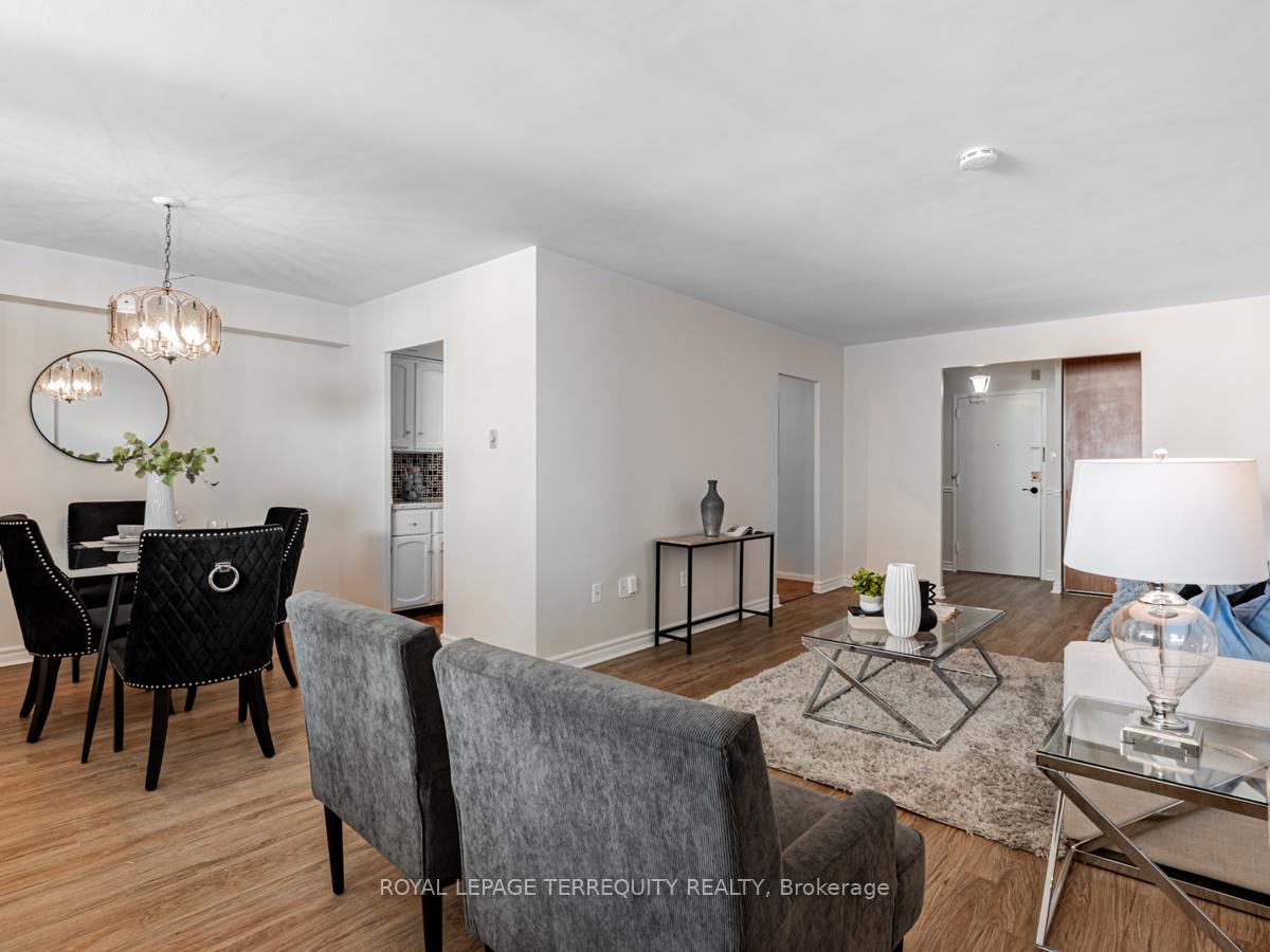Photo 5 of Unit 503, 3420 Eglinton Avenue E, Scarborough, Scarborough Village — HOMEH