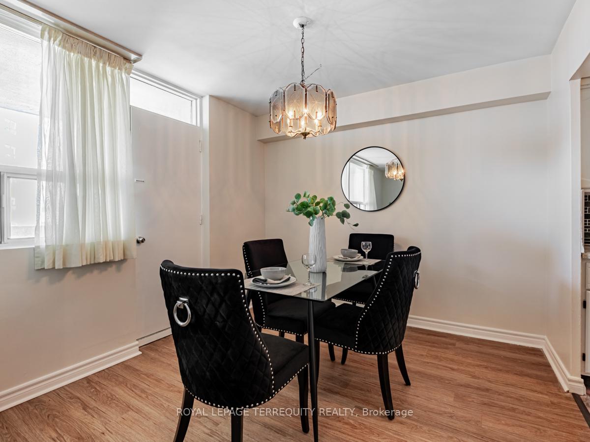 Photo 6 of Unit 503, 3420 Eglinton Avenue E, Scarborough, Scarborough Village — HOMEH