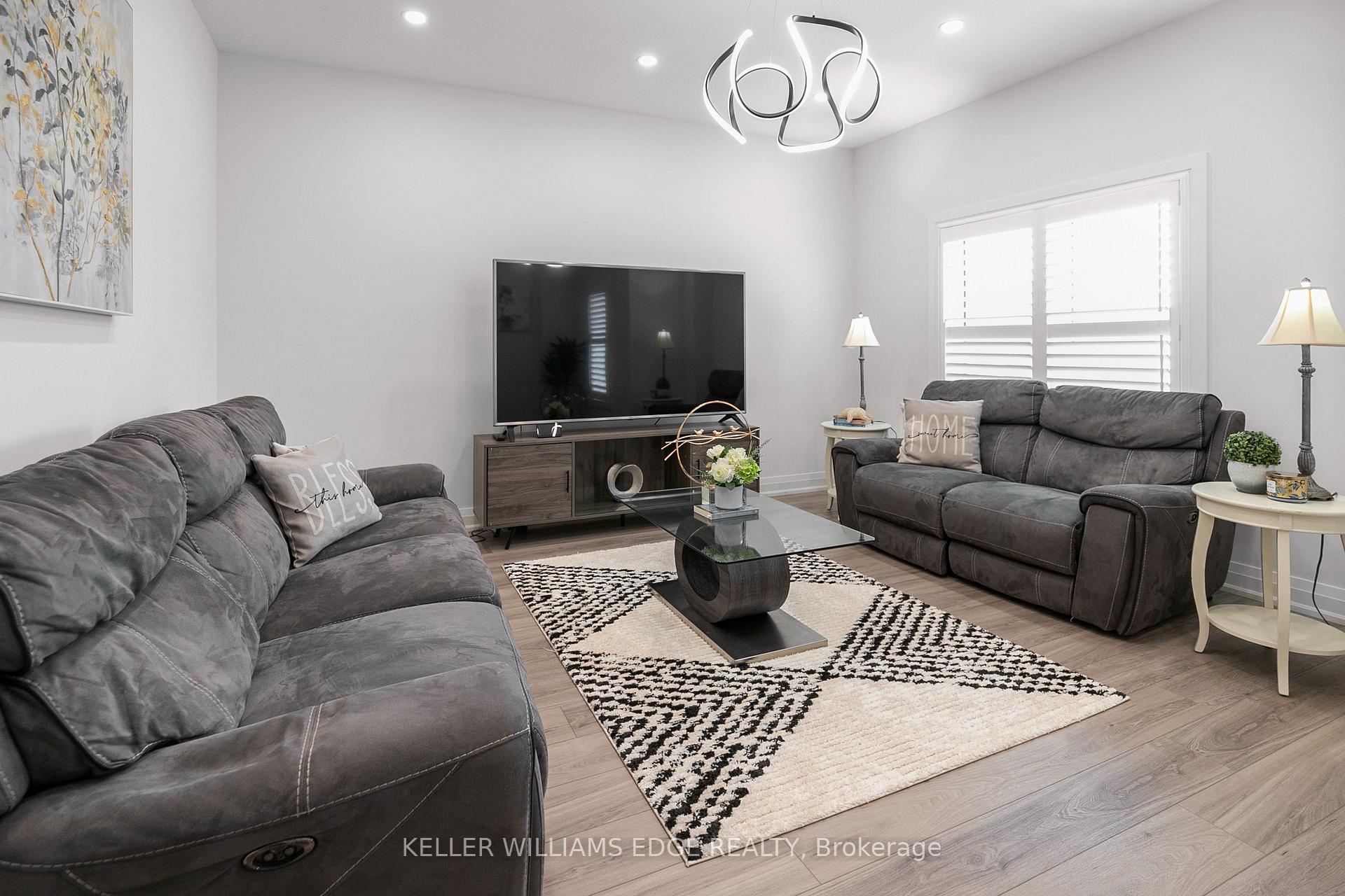 Photo 15 of 3293 Homestead Drive, Hamilton, Mount Hope — HOMEH