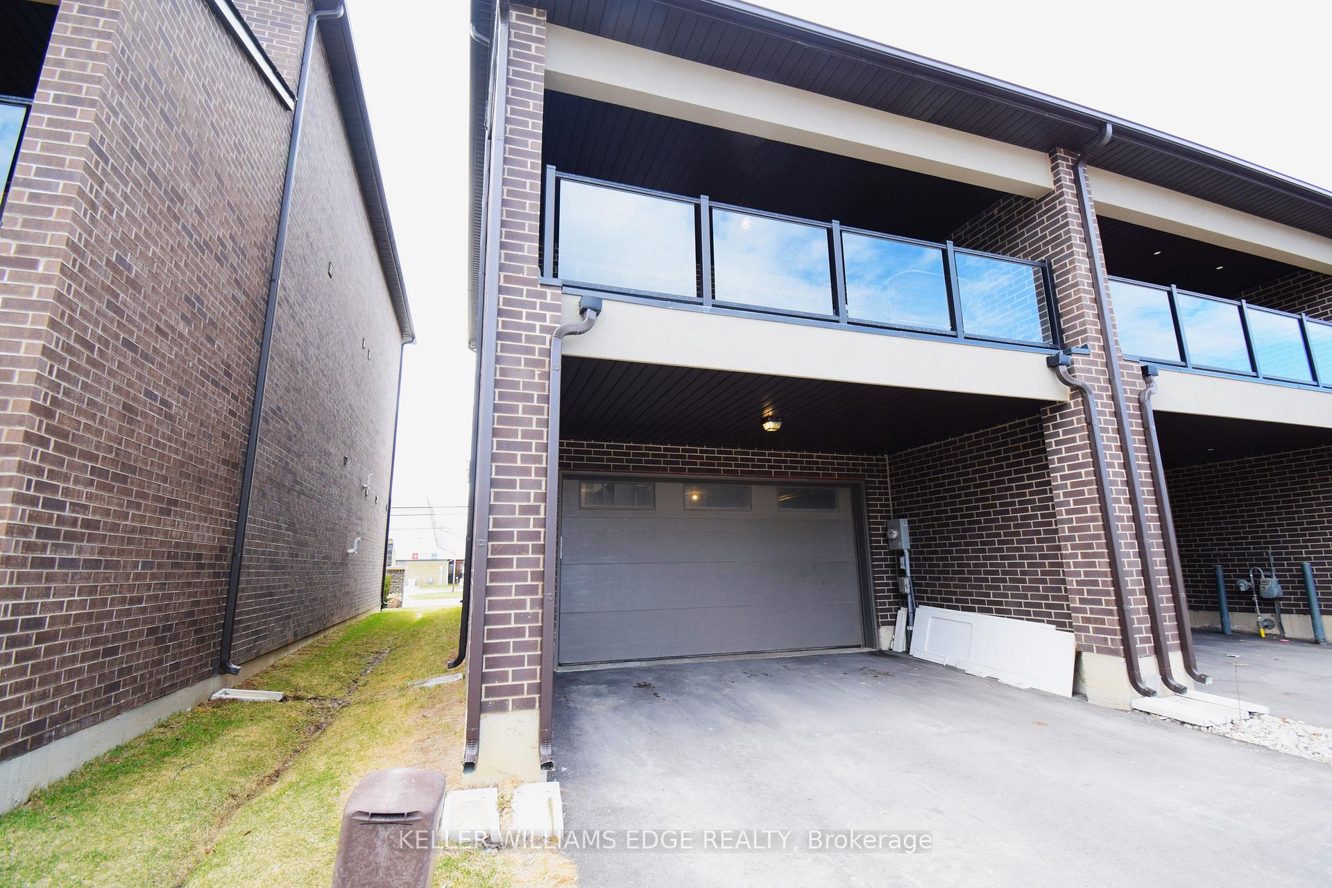 Photo 33 of 3293 Homestead Drive, Hamilton, Mount Hope — HOMEH
