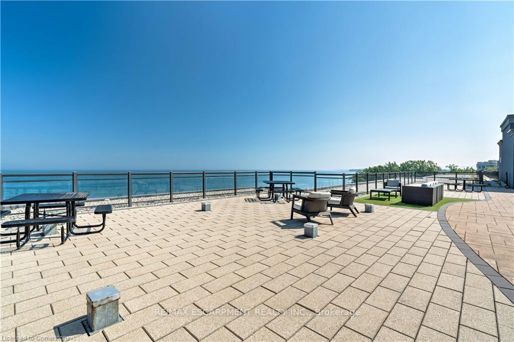 Photo 16 of Unit 404, 35 Southshore Crescent, Hamilton, Stoney Creek — HOMEH