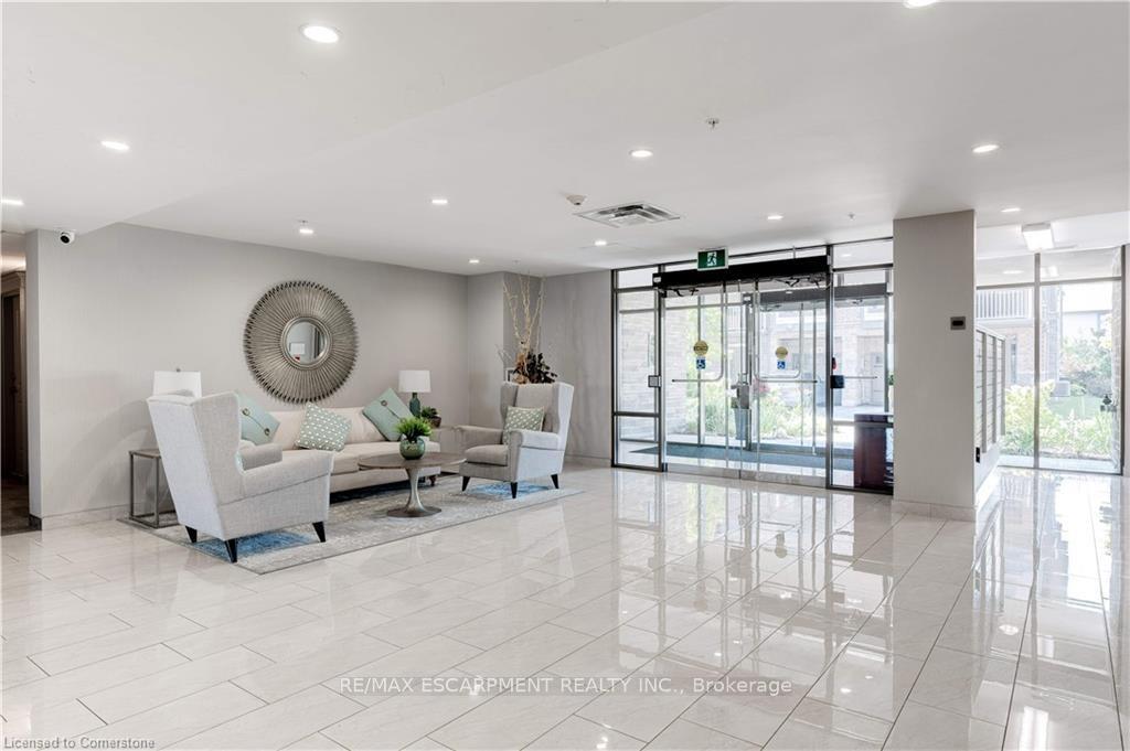 Photo 19 of Unit 404, 35 Southshore Crescent, Hamilton, Stoney Creek — HOMEH