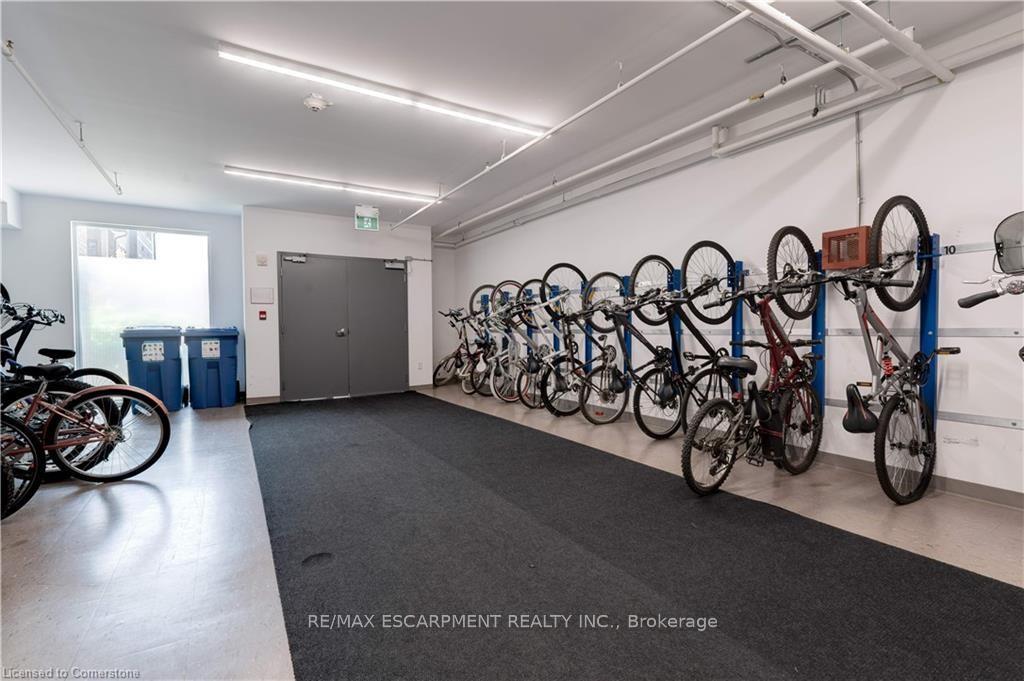 Photo 20 of Unit 404, 35 Southshore Crescent, Hamilton, Stoney Creek — HOMEH