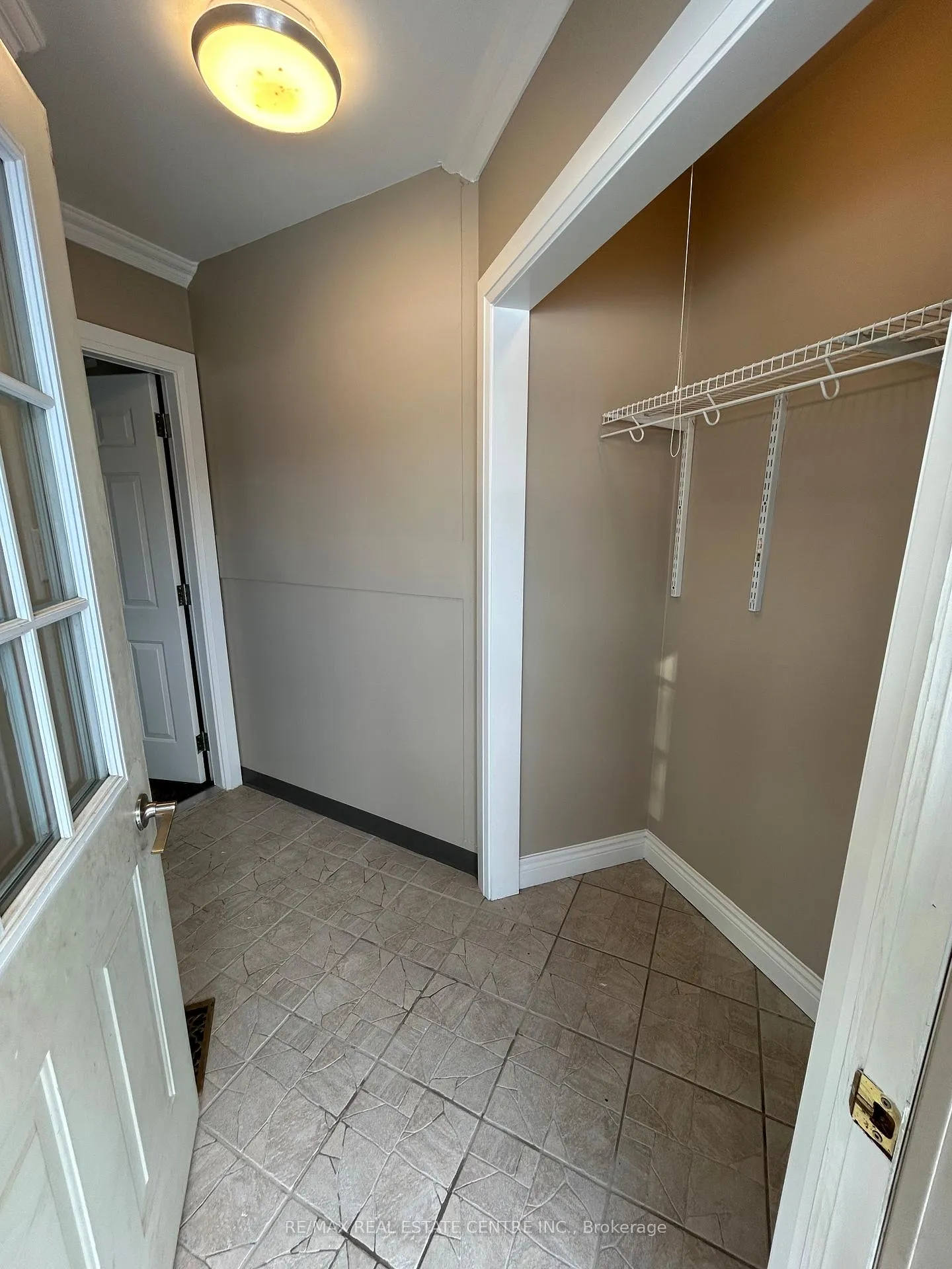 Photo 2 of 1587 Brock Road, Hamilton, Freelton — HOMEH