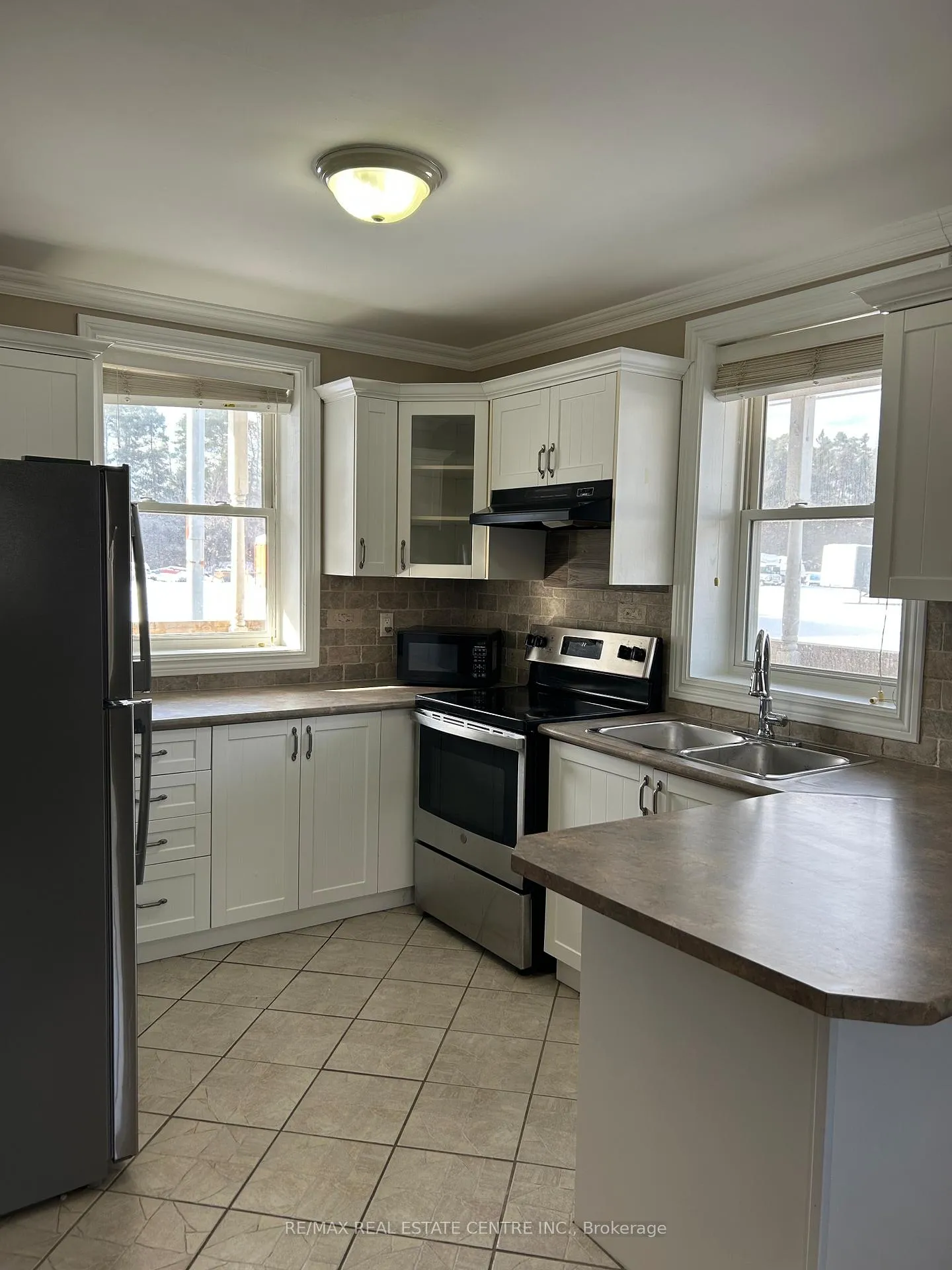 Photo 3 of 1587 Brock Road, Hamilton, Freelton — HOMEH