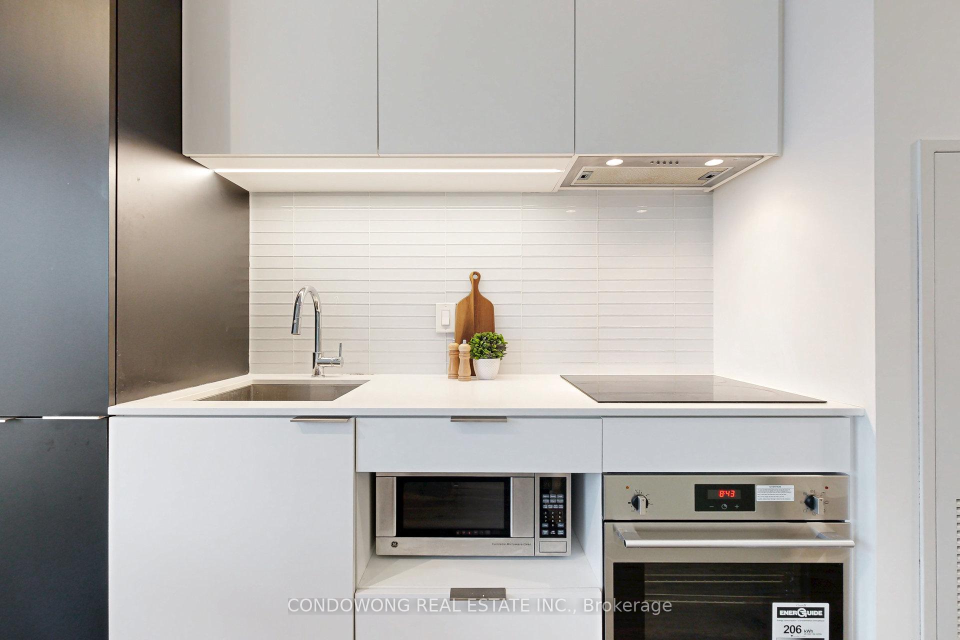 Photo 2 of Unit 1702, 33 Helendale Avenue, Toronto, Yonge-Eglinton — HOMEH