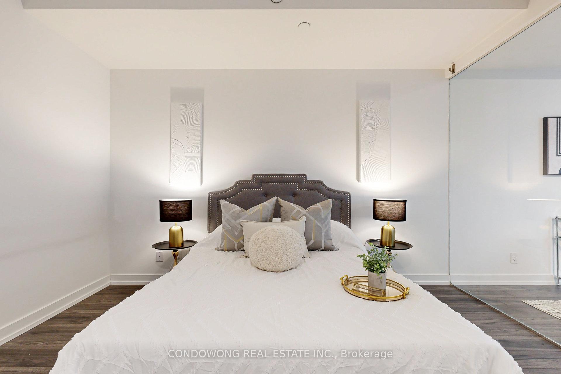 Photo 7 of Unit 1702, 33 Helendale Avenue, Toronto, Yonge-Eglinton — HOMEH