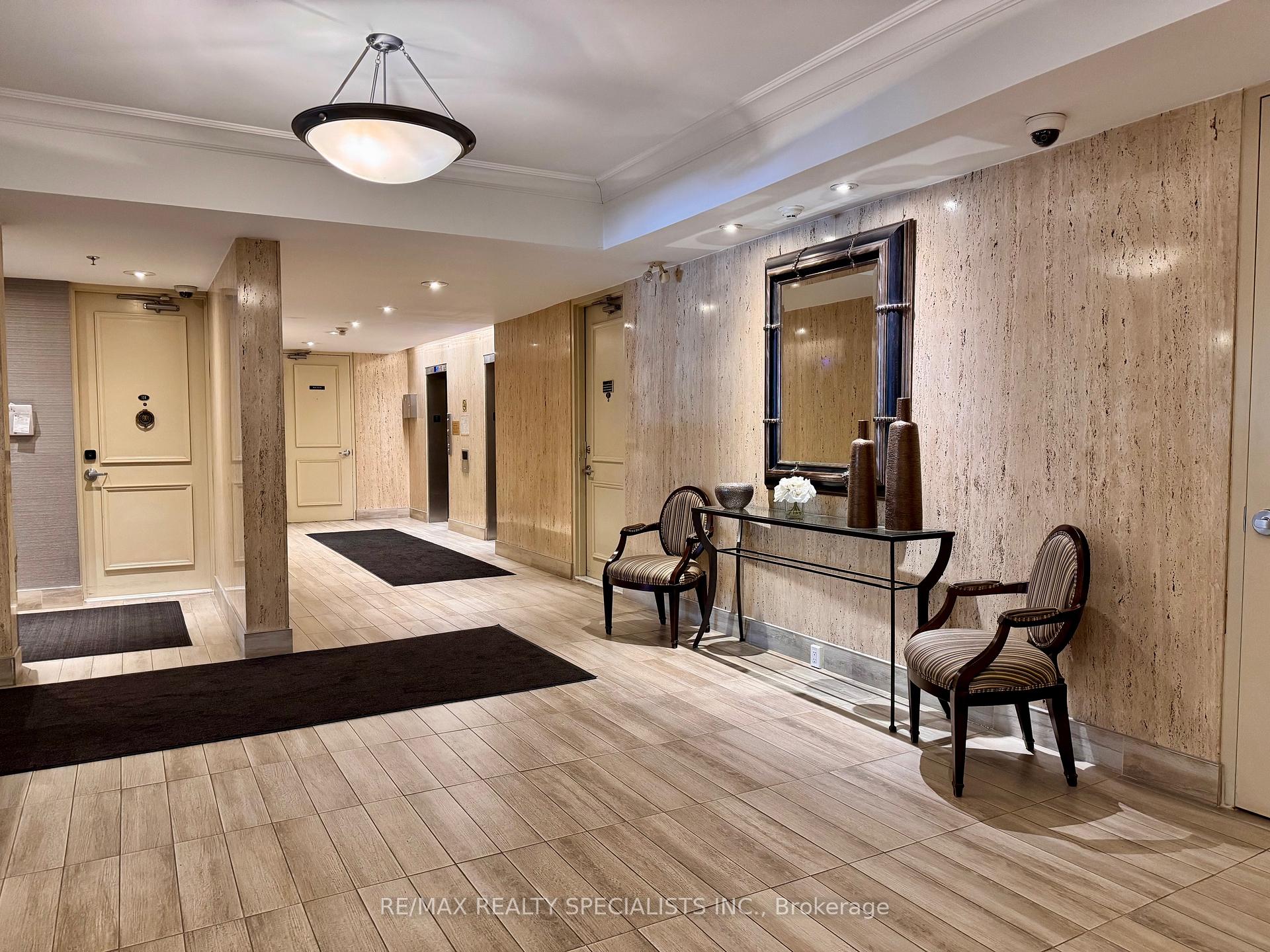 Photo 8 of Unit 210, 22 Shallmar Boulevard, Toronto, Forest Hill North — HOMEH