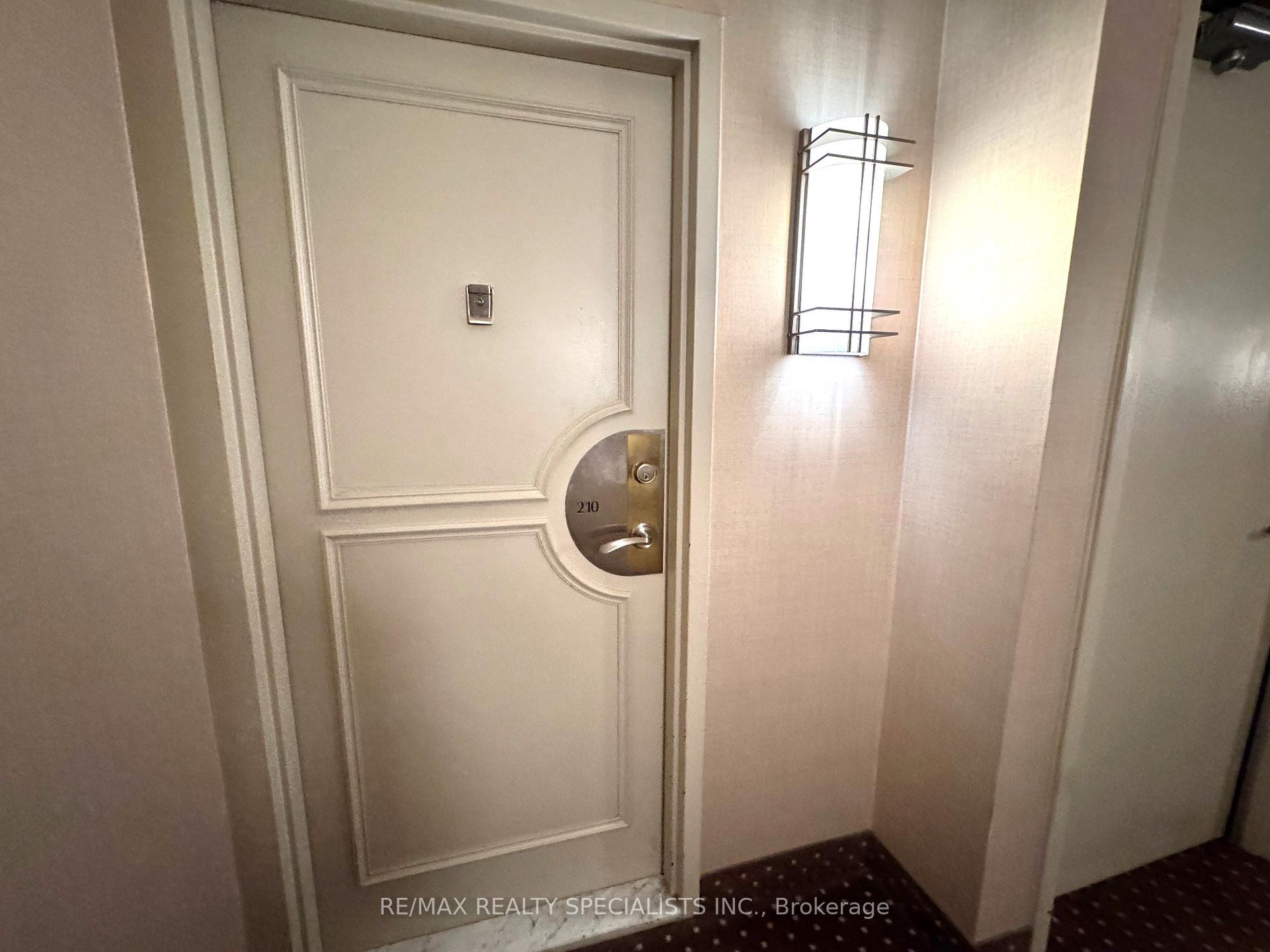Photo 9 of Unit 210, 22 Shallmar Boulevard, Toronto, Forest Hill North — HOMEH