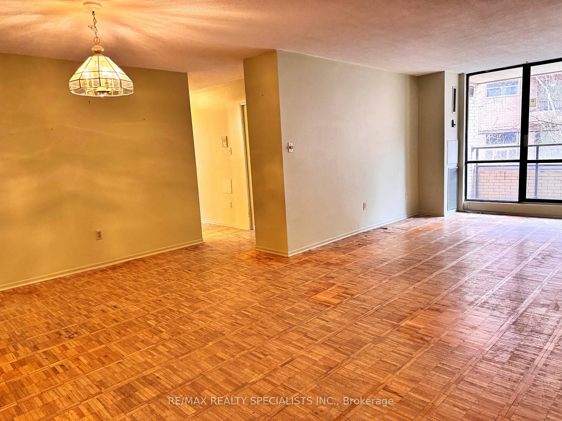 Photo 16 of Unit 210, 22 Shallmar Boulevard, Toronto, Forest Hill North — HOMEH