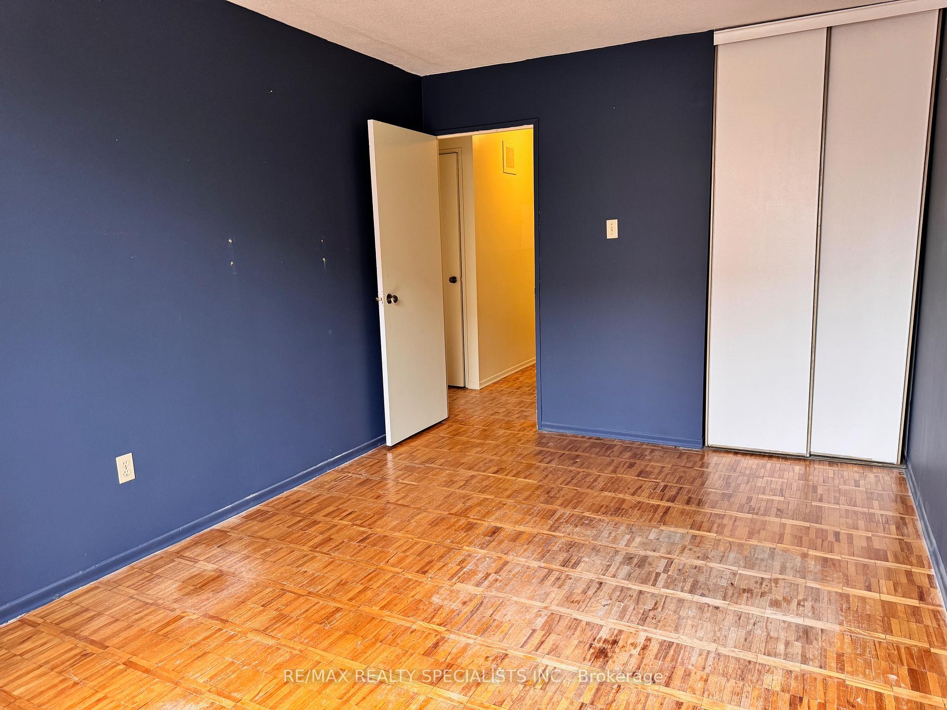 Photo 19 of Unit 210, 22 Shallmar Boulevard, Toronto, Forest Hill North — HOMEH