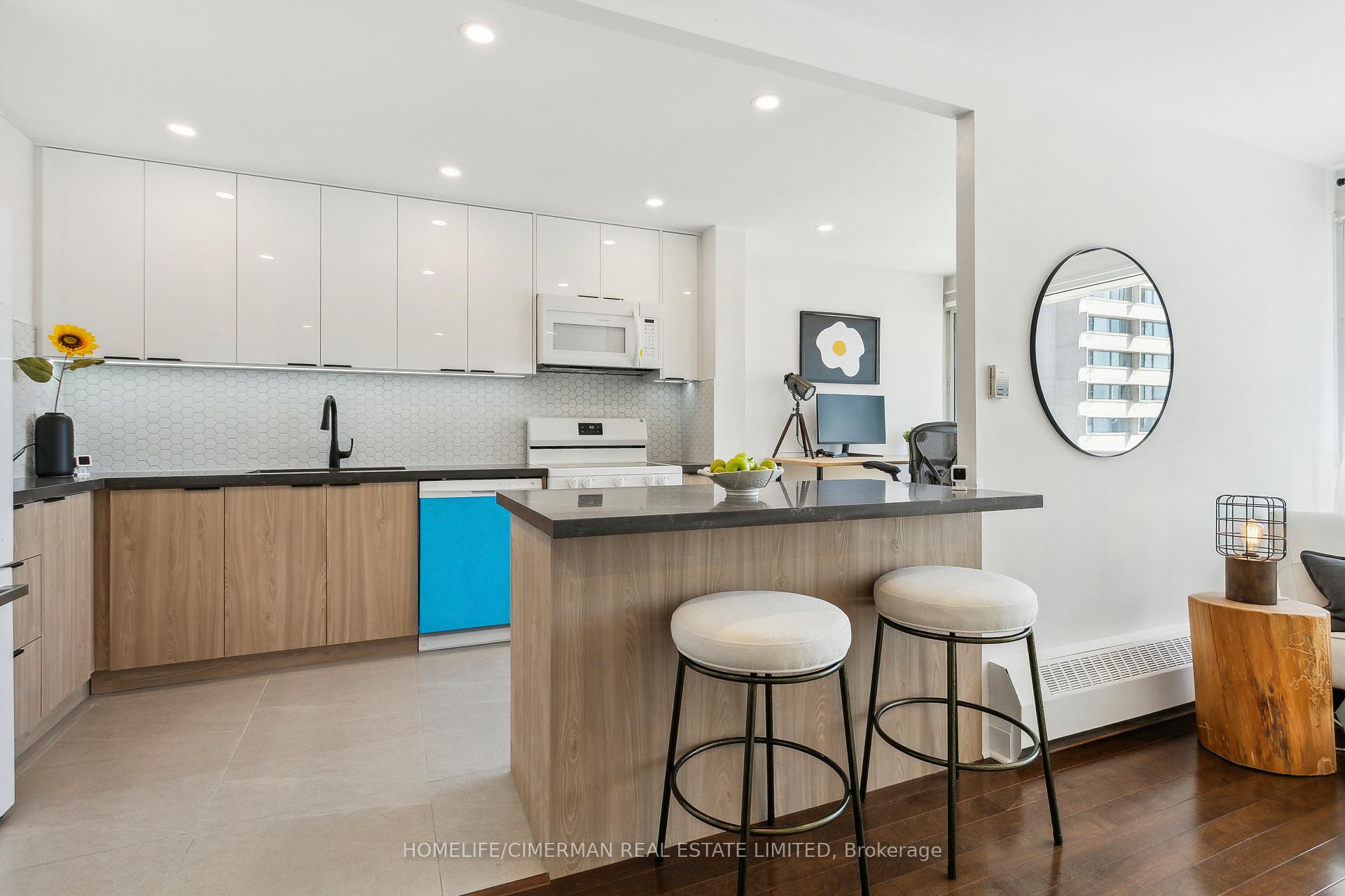 Photo 3 of Unit 2006, 725 Don Mills Road, Toronto, Flemingdon Park — HOMEH