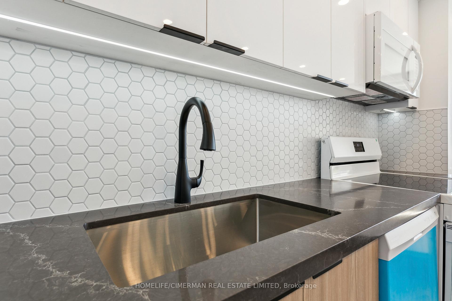 Photo 2 of Unit 2006, 725 Don Mills Road, Toronto, Flemingdon Park — HOMEH