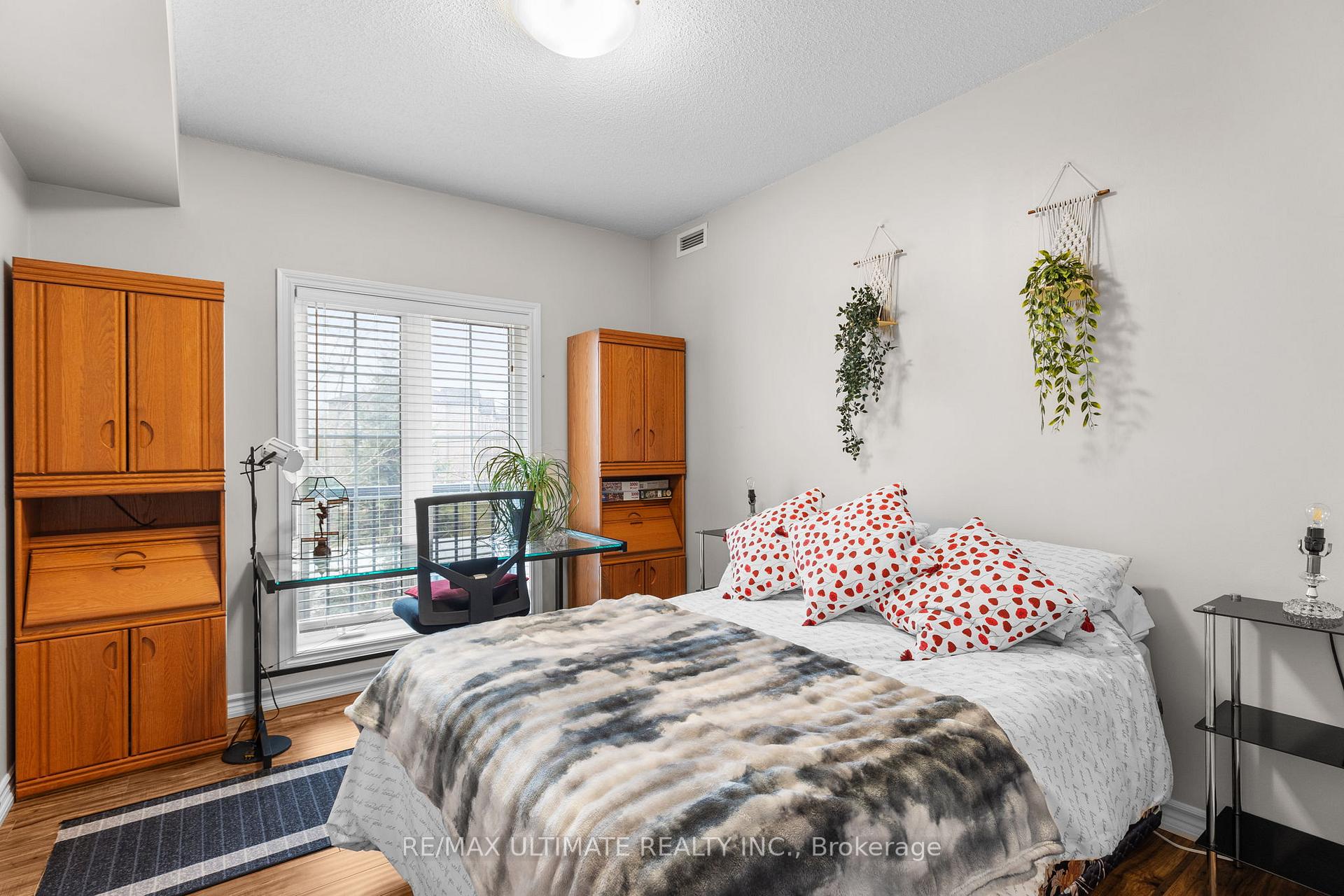 Photo 10 of Unit 212, 41 Ferndale Drive S, Barrie, Ardagh — HOMEH