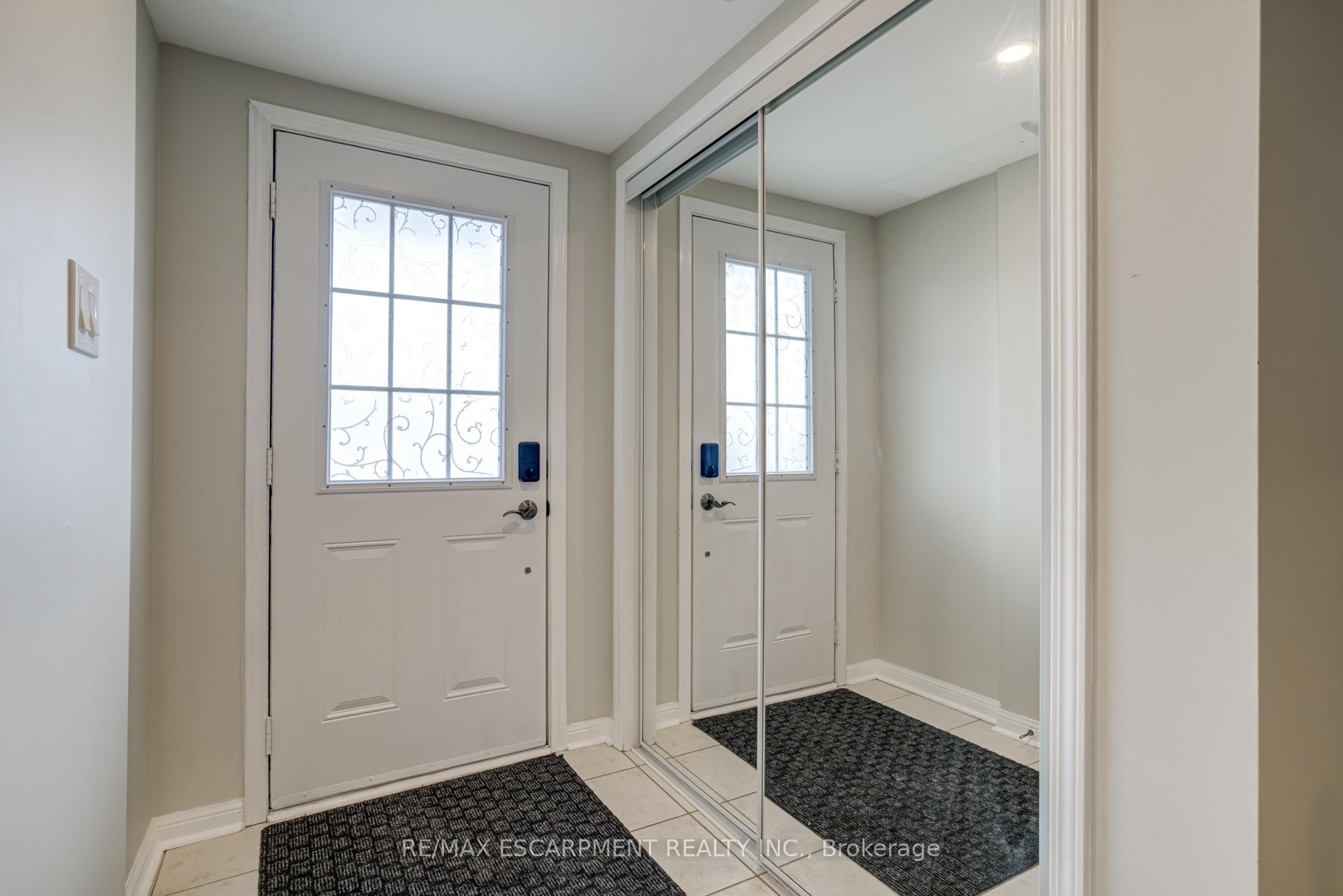 Photo 2 of Unit 67, 470 Beach Boulevard, Hamilton, Hamilton Beach — HOMEH