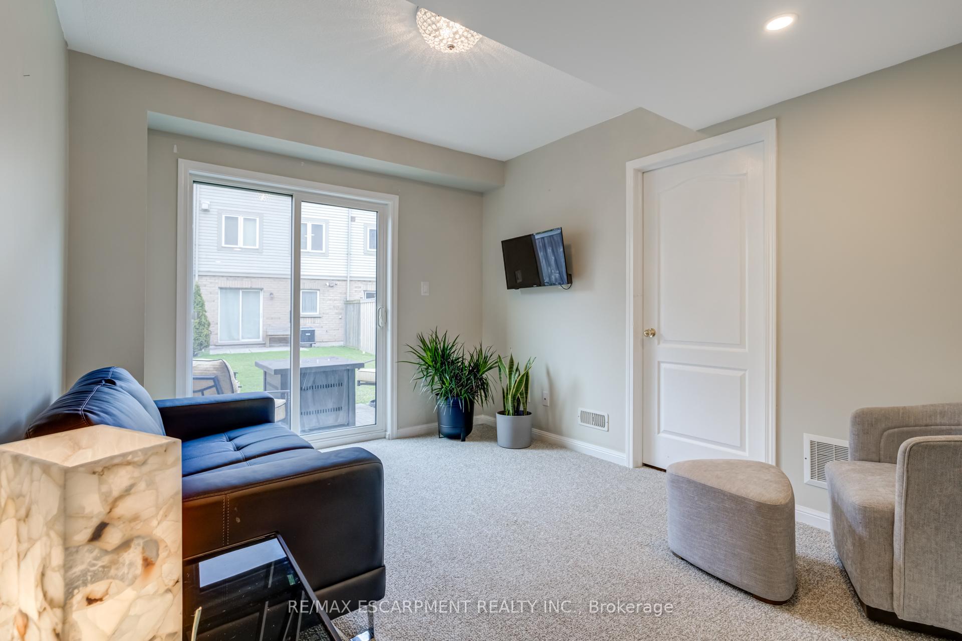 Photo 14 of Unit 67, 470 Beach Boulevard, Hamilton, Hamilton Beach — HOMEH
